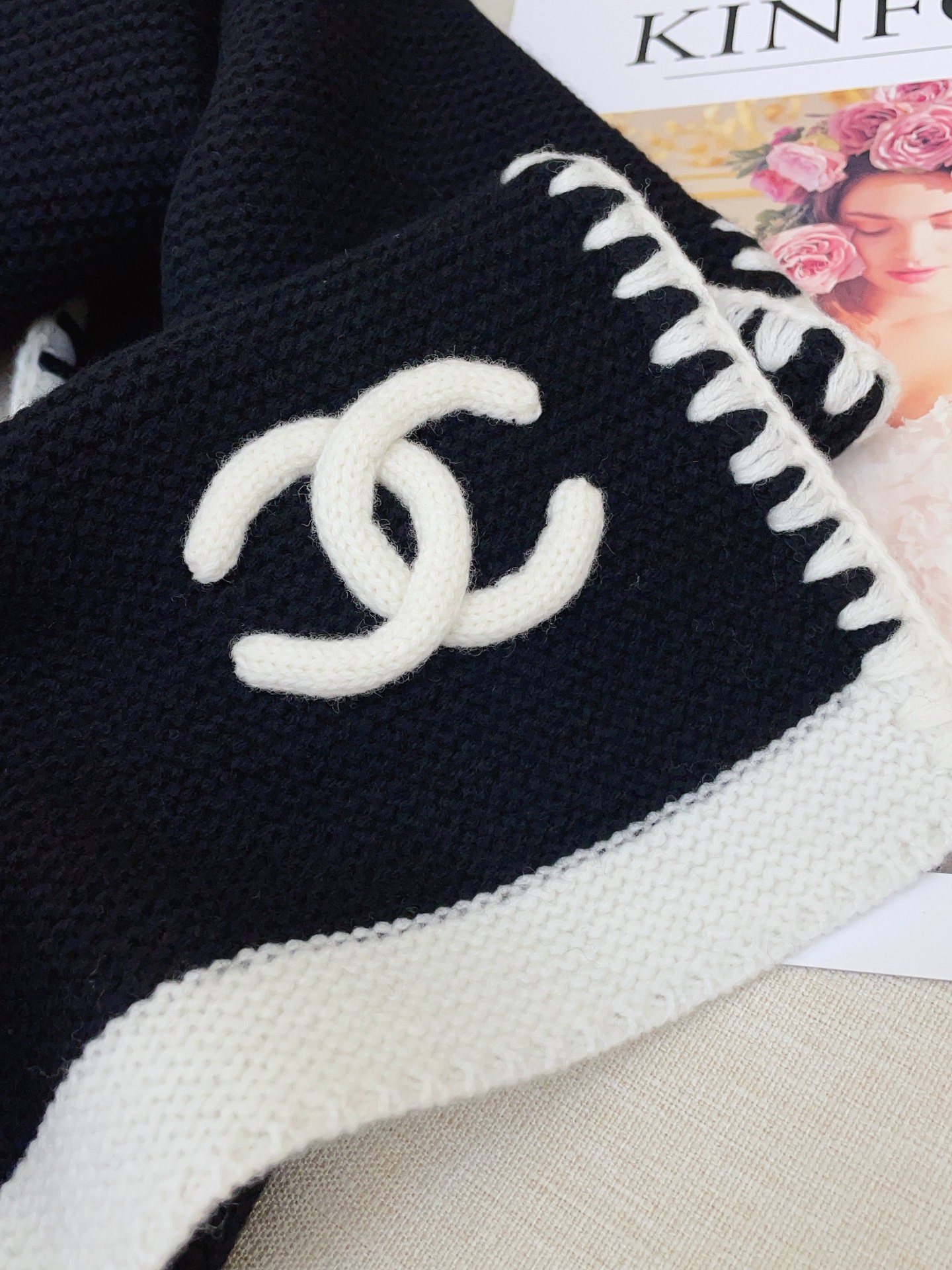 ✨✨【高品质 立体LOGO】新款 CHANEL羊绒毛针织长巾‼️美翻了[流泪]御用殿堂级极品‼️新款在售