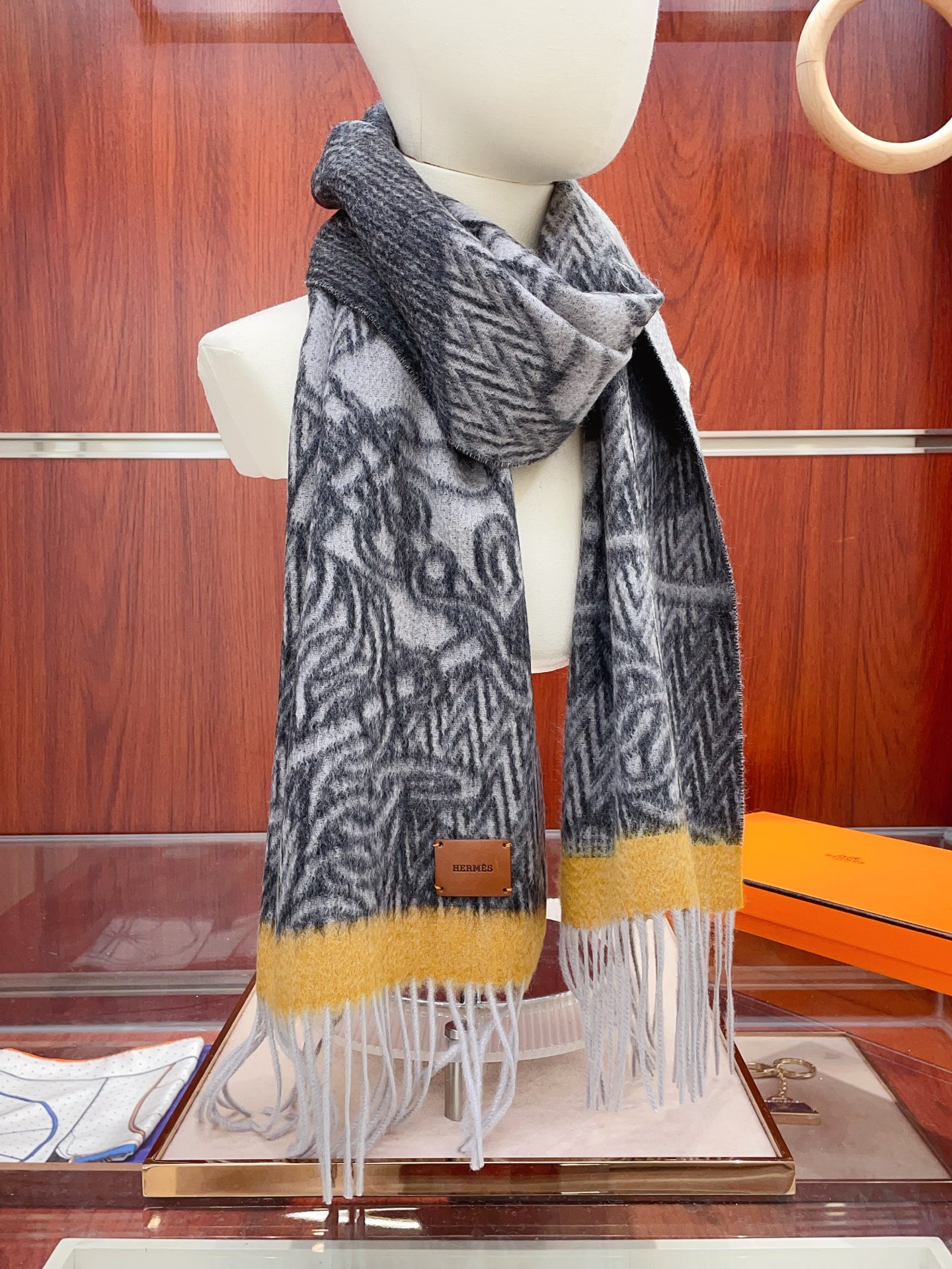 ✨✨【全羊绒款】H家新款【真皮LOGO】羊绒长巾‼️美翻了[流泪]御用殿堂级极品‼️男女同款 进口纯羊绒