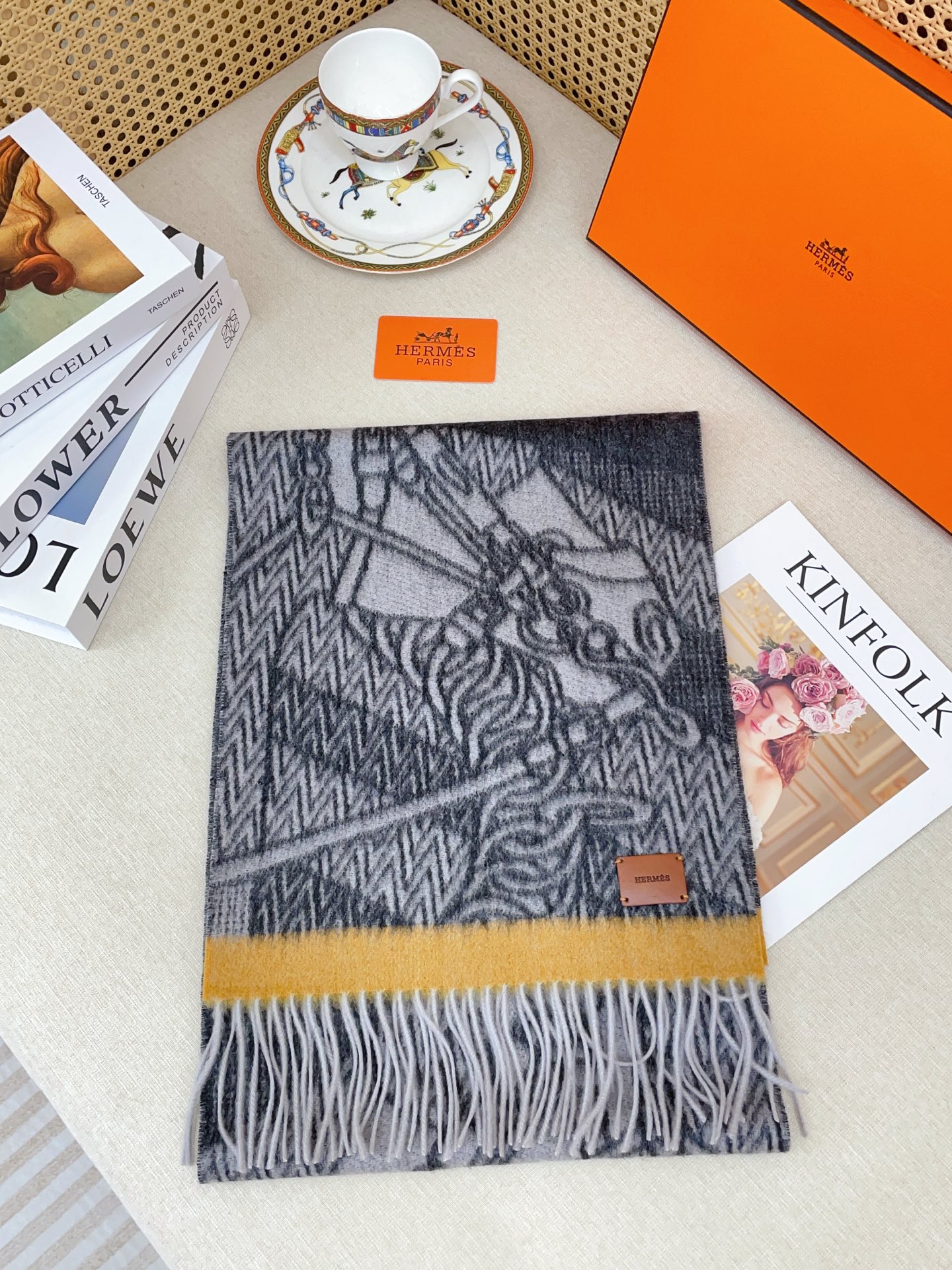 ✨✨【全羊绒款】H家新款【真皮LOGO】羊绒长巾‼️美翻了[流泪]御用殿堂级极品‼️男女同款 进口纯羊绒