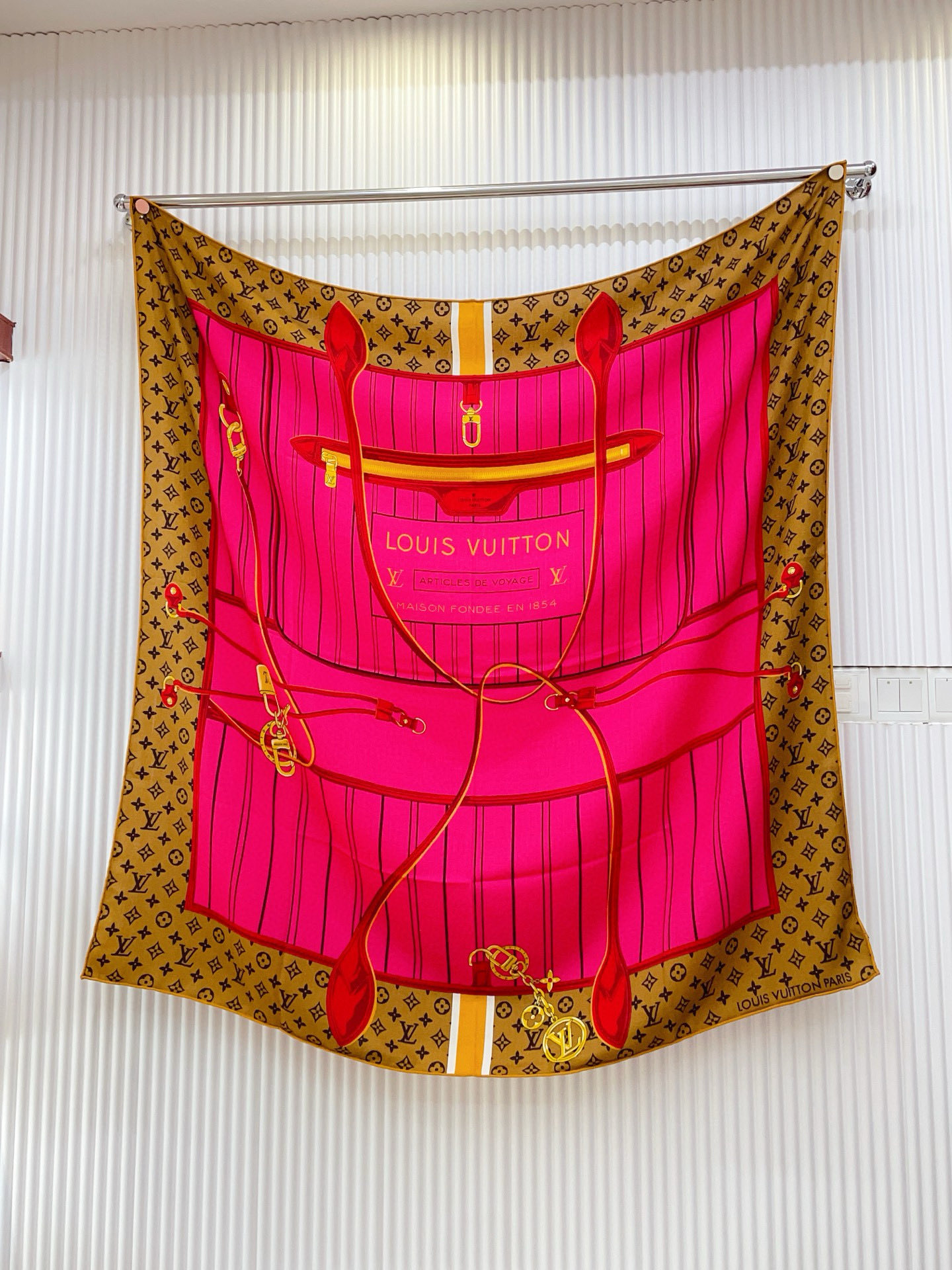 ✨✨【双面同色 丝毛款】L家羊绒新款 买了都说好看‼️推荐💕双面同色羊绒方巾‼️驴家ZG爆款🎁💟立体呈现