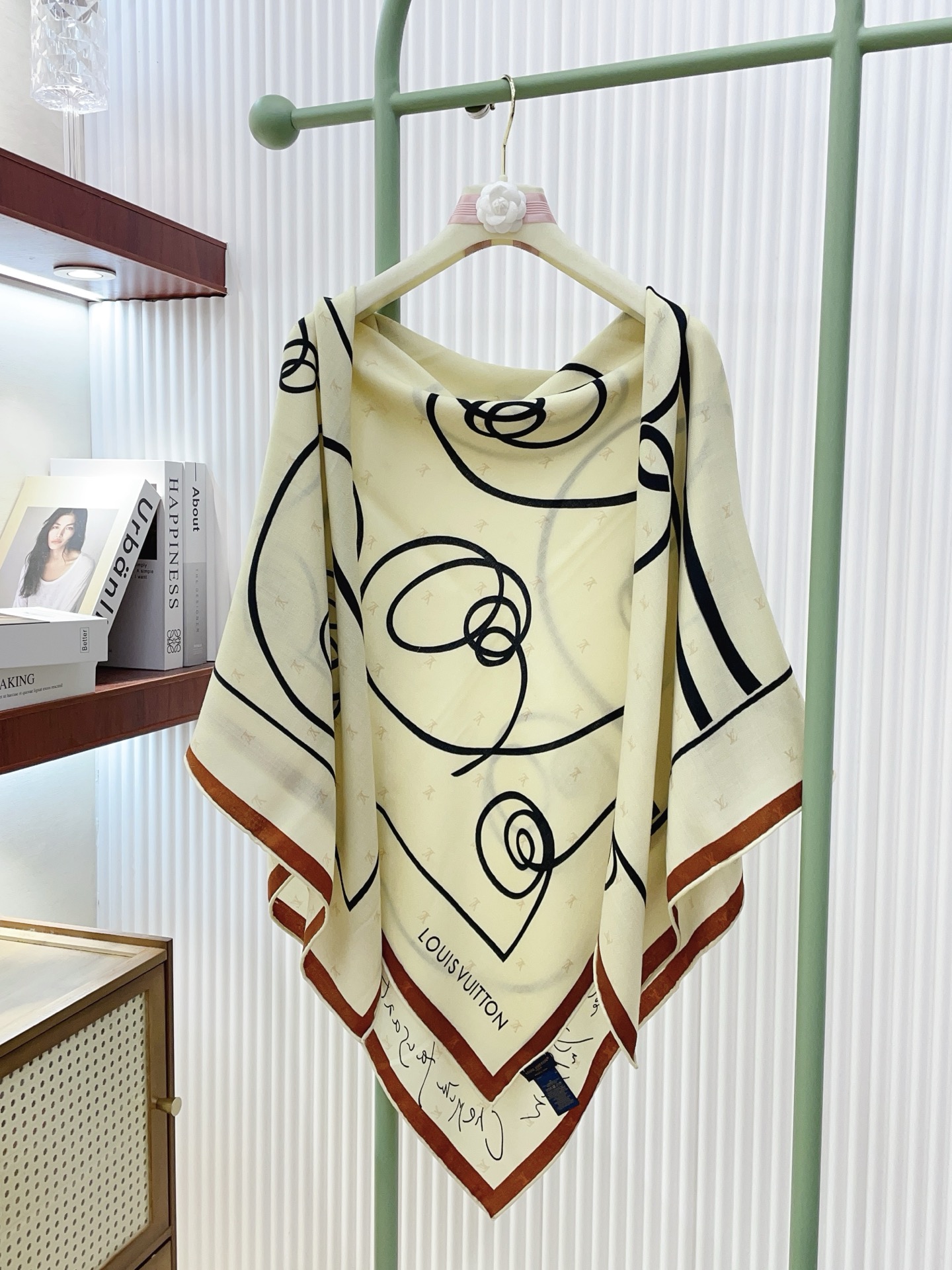 ✨✨【双面同色 丝毛款】L家羊绒新款 买了都说好看‼️推荐💕双面同色羊绒方巾‼️驴家ZG爆款🎁💟立体呈现