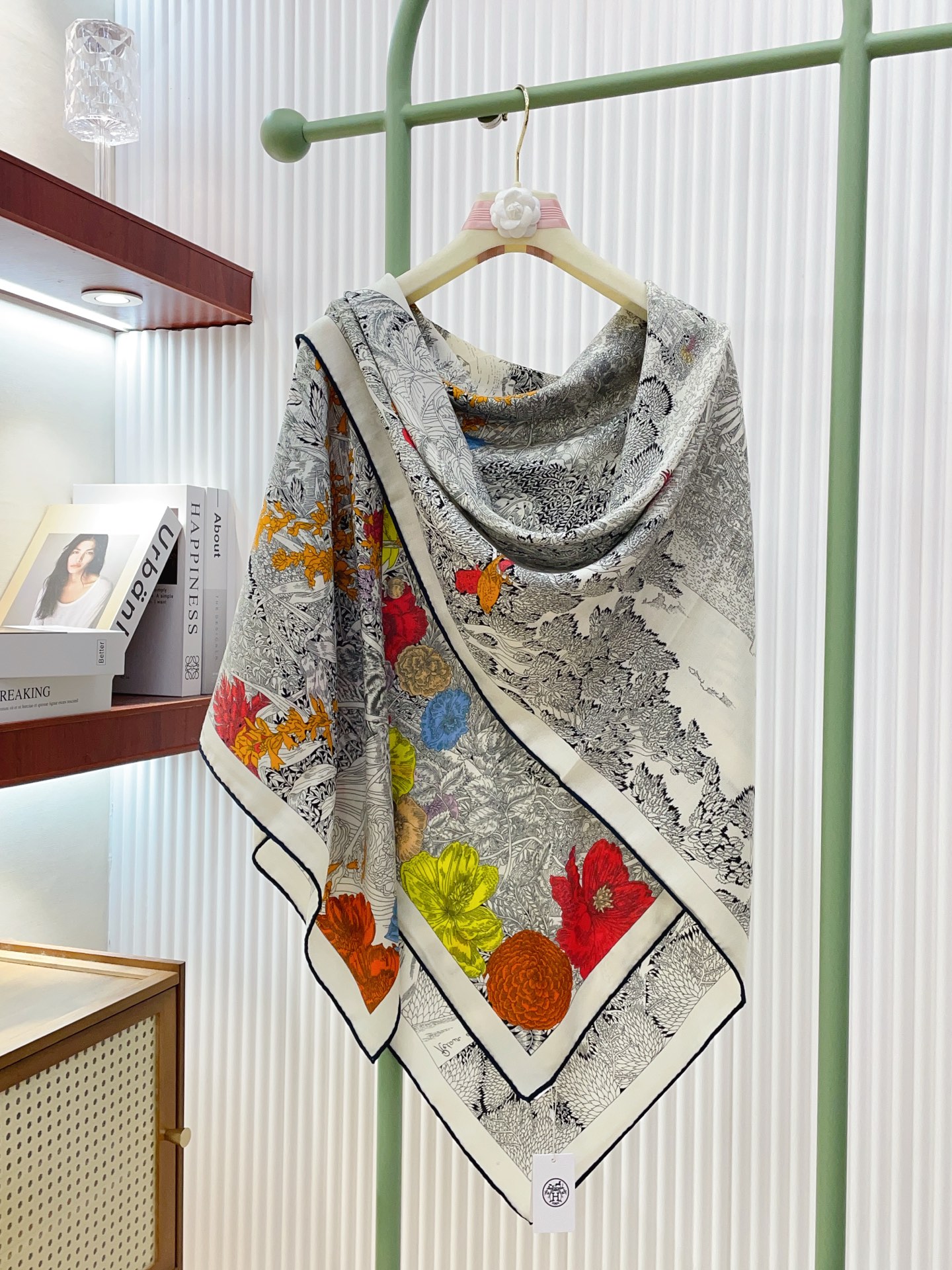 ✨✨【双面同色 丝毛款】H家羊绒新款 买了都说好看‼️推荐💕【回归自然 140】羊绒方巾‼️H家ZG爆款