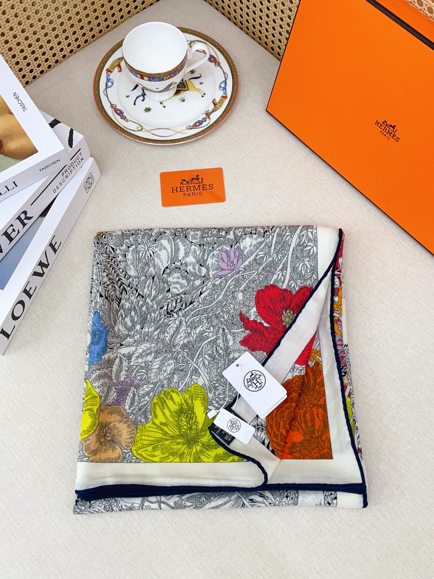 ✨✨【双面同色 丝毛款】H家羊绒新款 买了都说好看‼️推荐💕【回归自然 140】羊绒方巾‼️H家ZG爆款