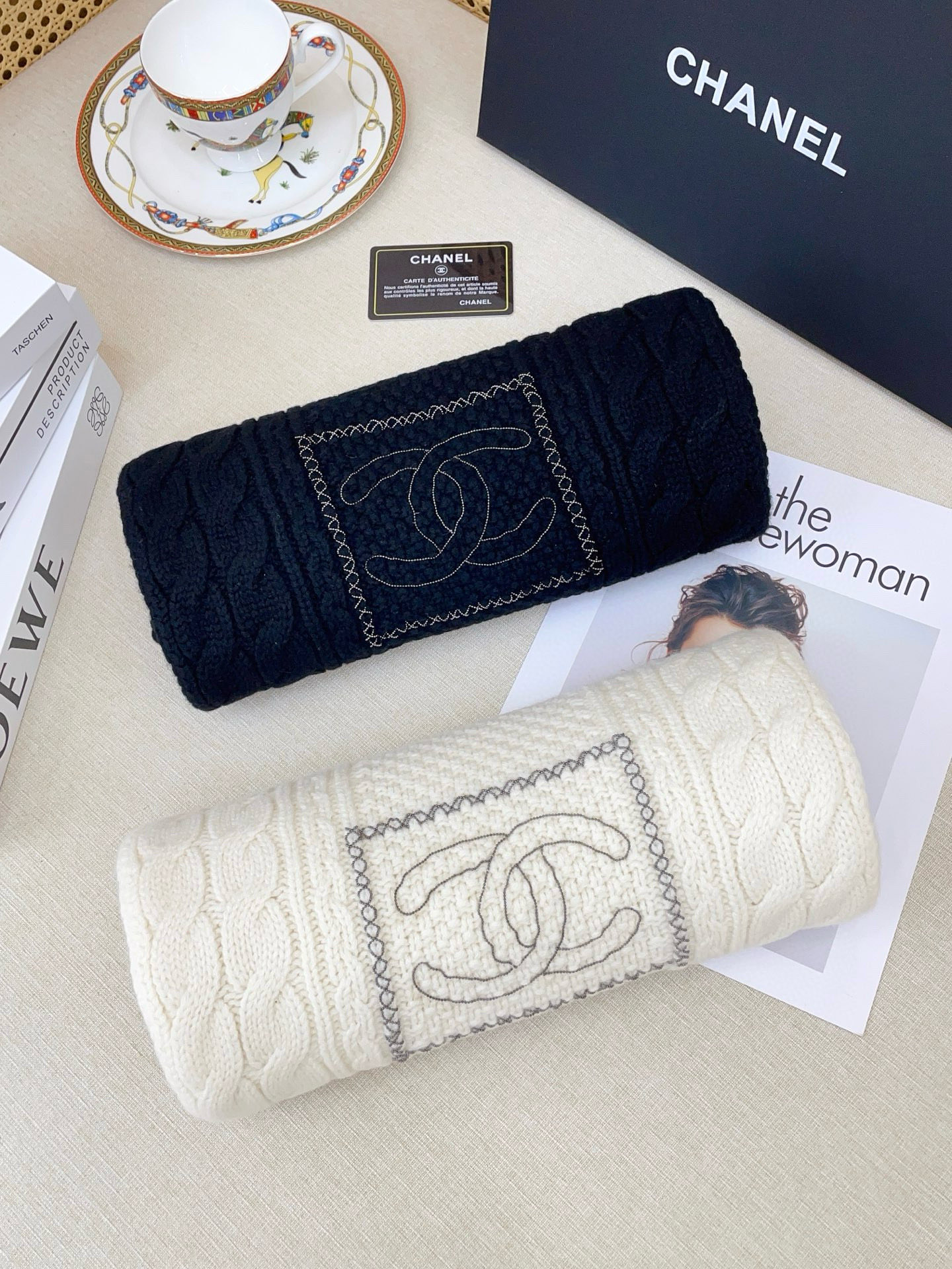 ✨✨小香针织羊绒长巾👏💙搭配手工串珠🏠顶级原单正品旷世绝美，顶级高端货👼【绝对值得珍藏👍】👏小香家绝美百