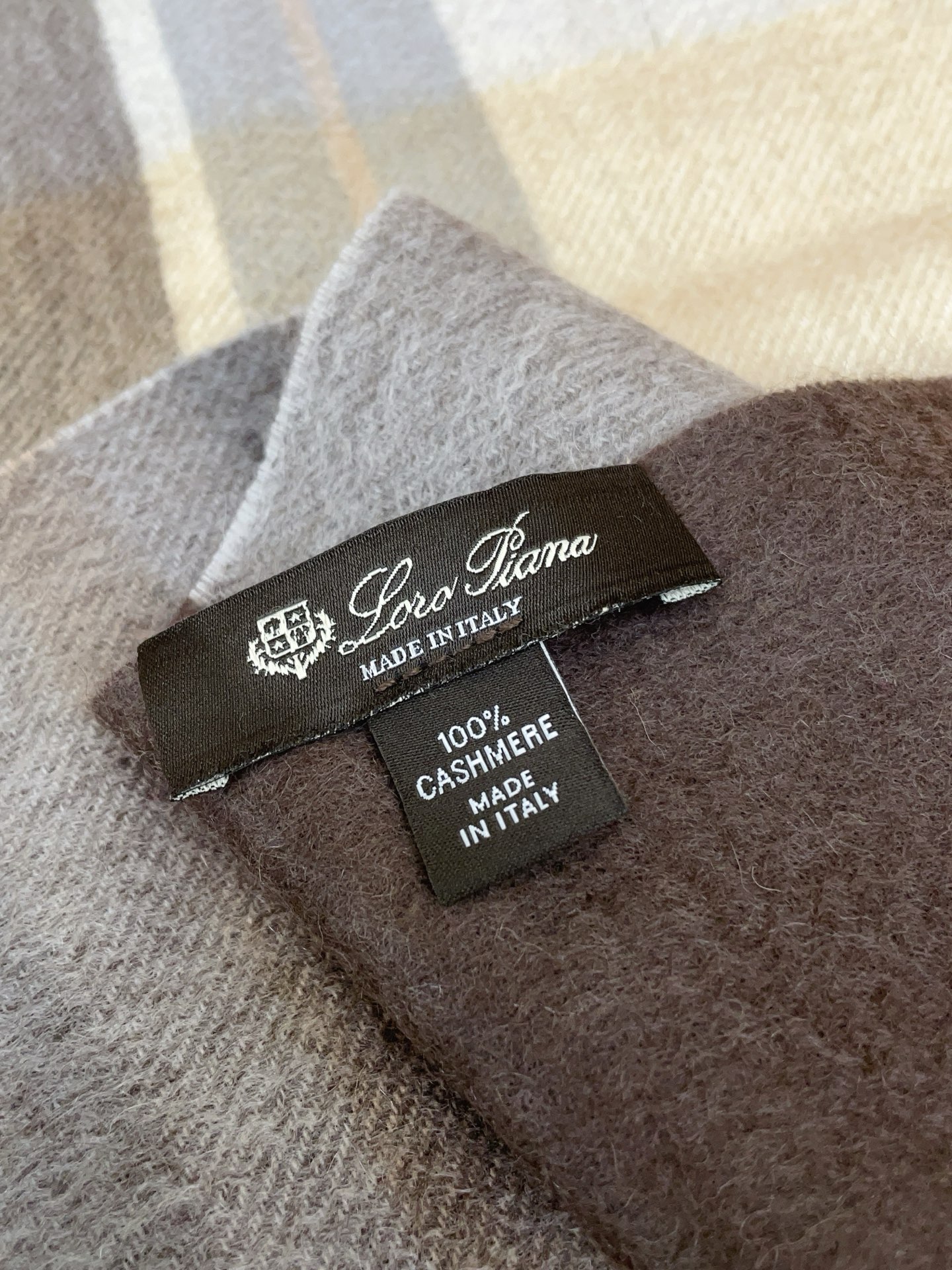 ✨✨【全羊绒款】Loro Piana · 诺悠翩雅送人自留都太高大上了😍重磅上新，爆款爆款，渠道极品硬货