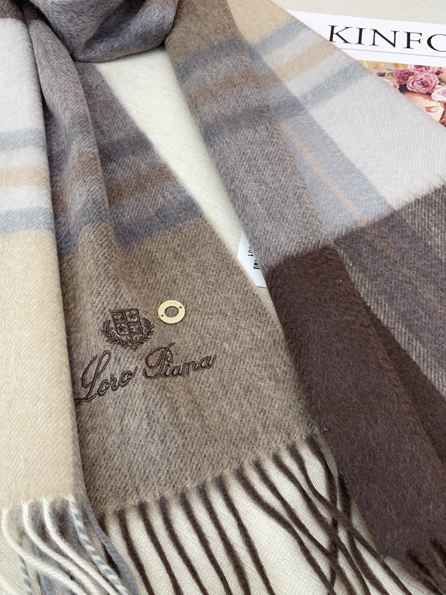 ✨✨【全羊绒款】Loro Piana · 诺悠翩雅送人自留都太高大上了😍重磅上新，爆款爆款，渠道极品硬货