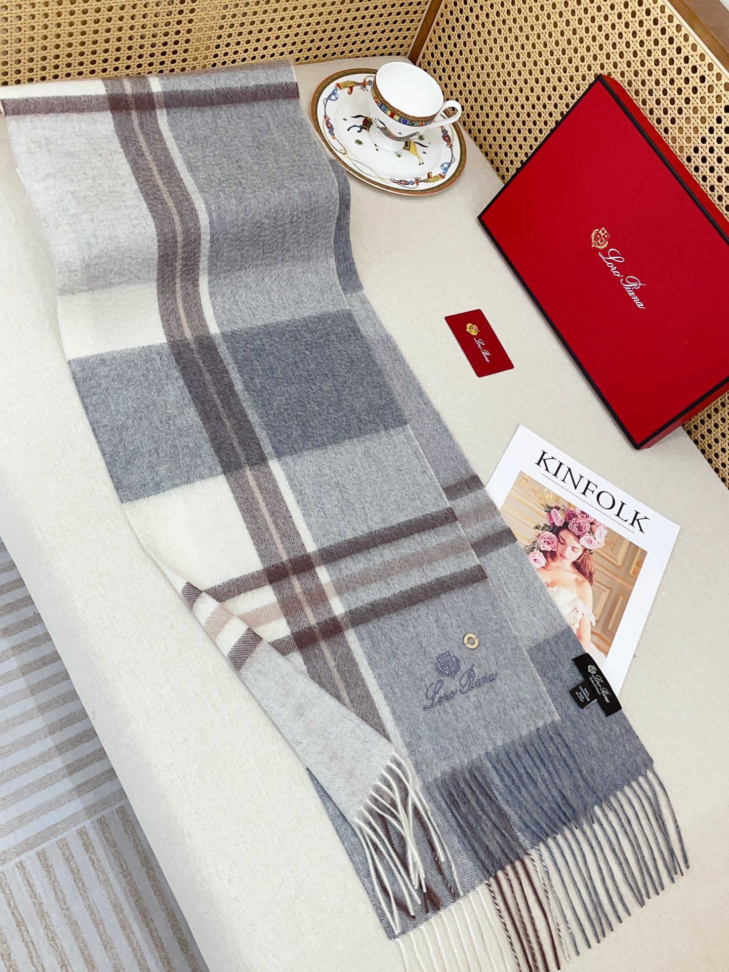 ✨✨【全羊绒款】Loro Piana · 诺悠翩雅送人自留都太高大上了😍重磅上新，爆款爆款，渠道极品硬货