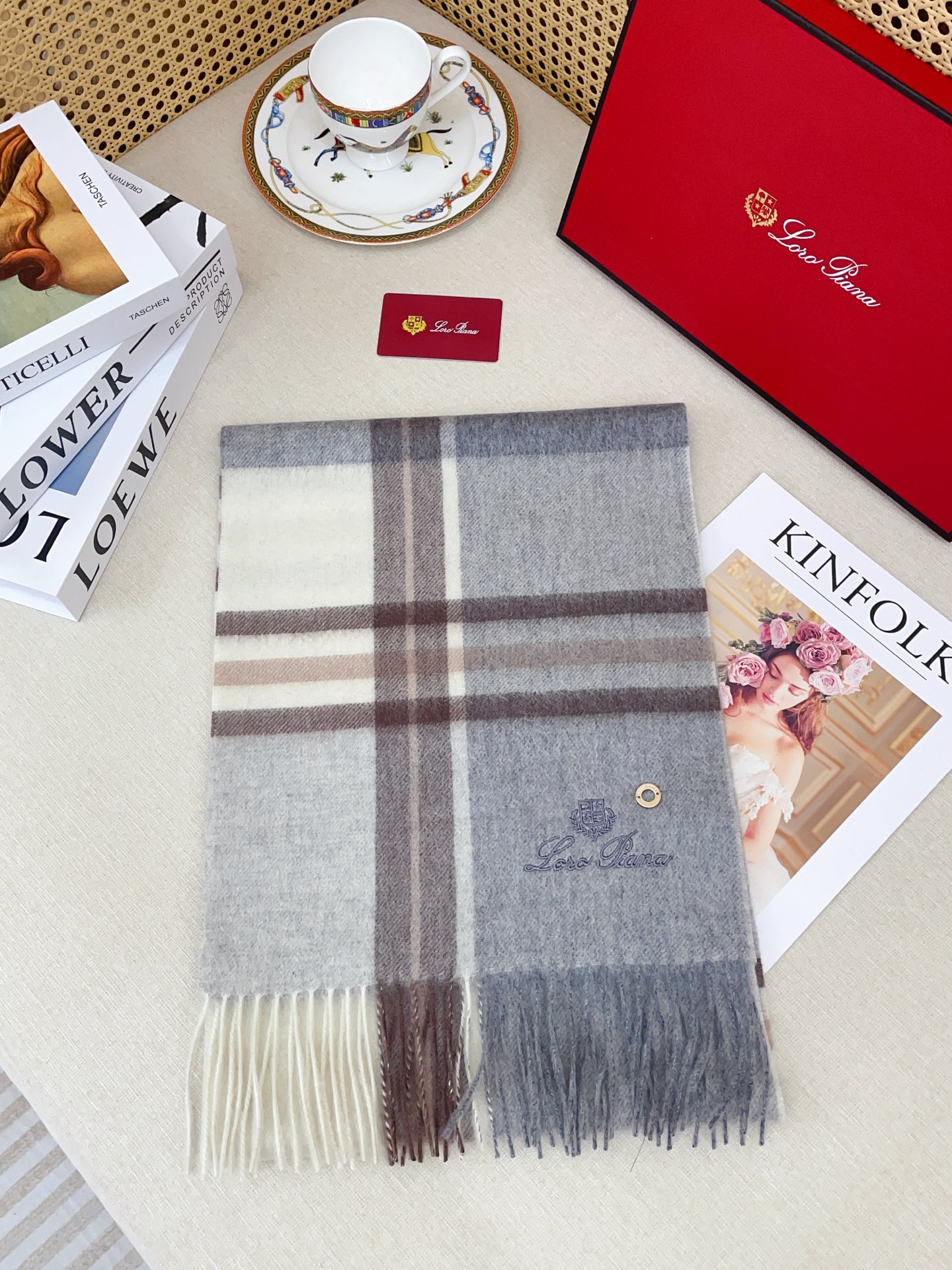 ✨✨【全羊绒款】Loro Piana · 诺悠翩雅送人自留都太高大上了😍重磅上新，爆款爆款，渠道极品硬货