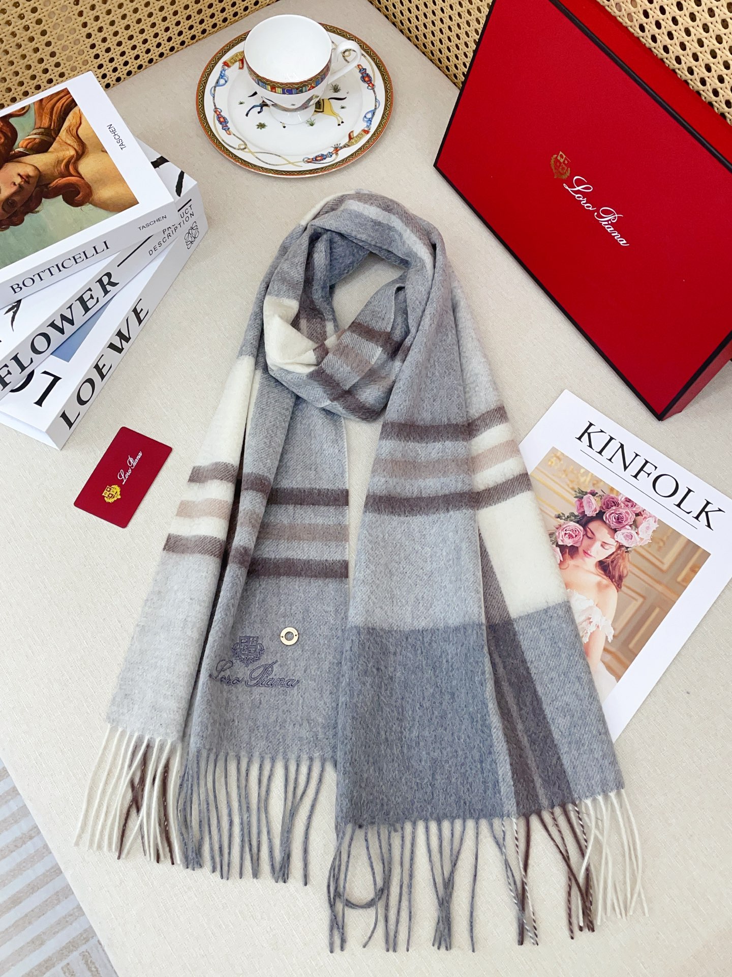 ✨✨【全羊绒款】Loro Piana · 诺悠翩雅送人自留都太高大上了😍重磅上新，爆款爆款，渠道极品硬货