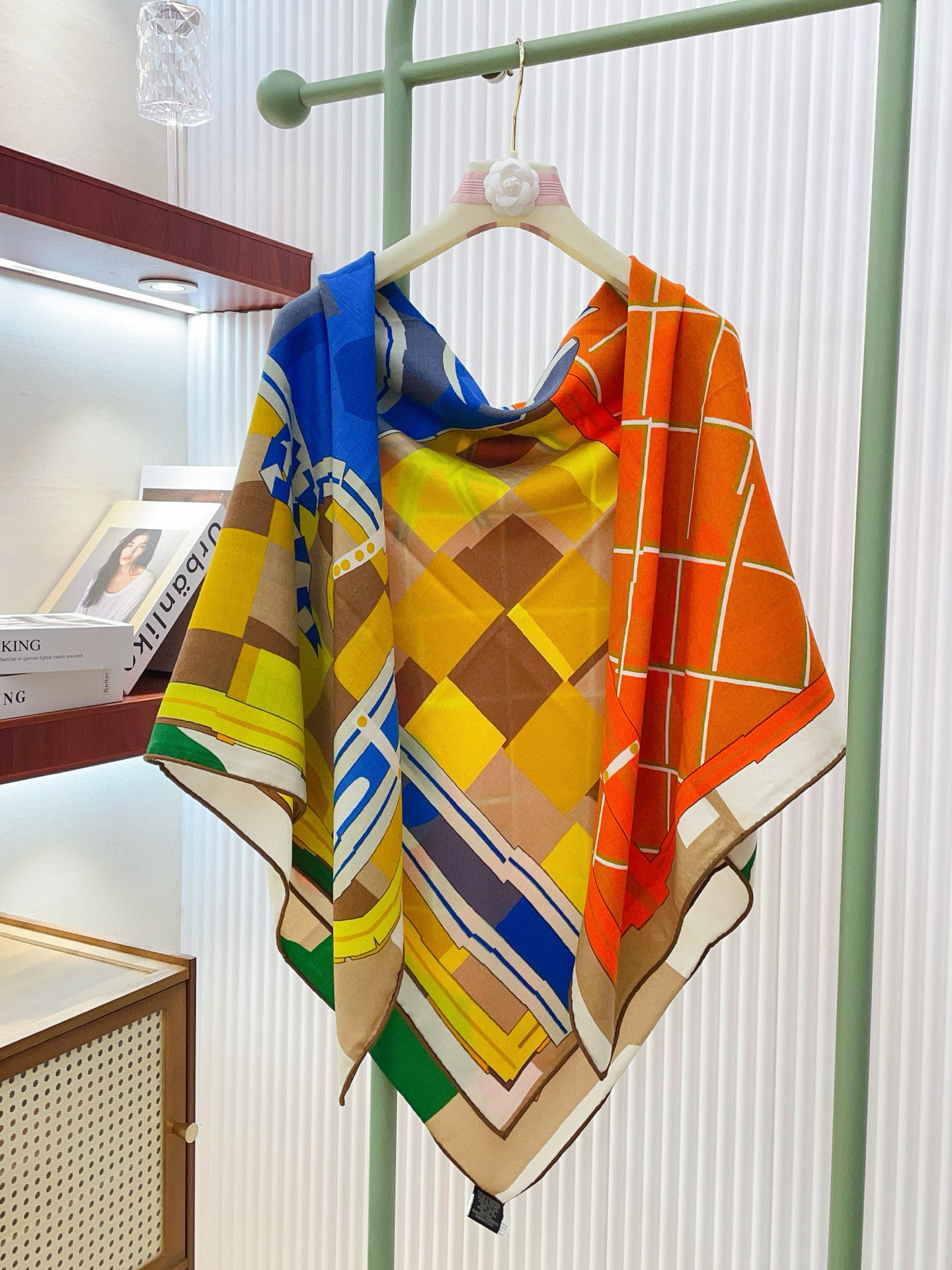 ✨✨【双面同色 丝毛款】H家羊绒新款 买了都说好看‼️推荐💕【格纹马面罩 140】羊绒方巾‼️H家ZG爆