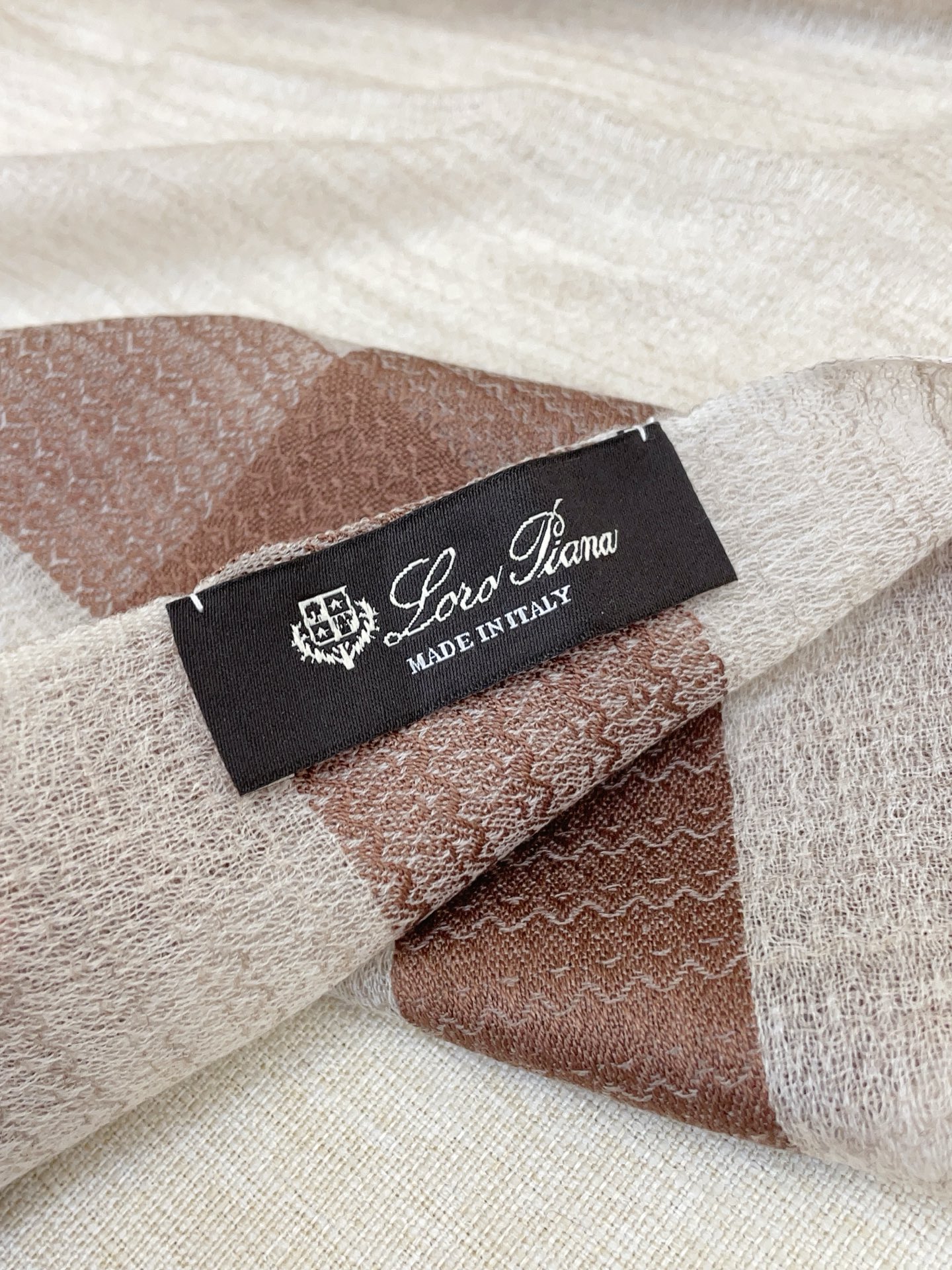 ✨✨【LP格纹波浪长巾】‼️♨️高尖端产物⚠️重磅呈现 ，绝无仅有 史无前例 100%纯山羊绒 手感好到