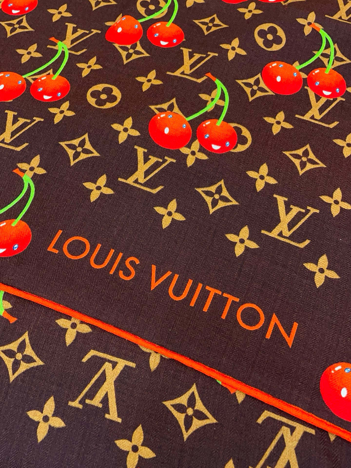 ✨✨【双面同色 丝毛款】L家羊绒新款 买了都说好看‼️推荐💕双面同色羊绒方巾‼️驴家ZG爆款🎁💟立体呈现