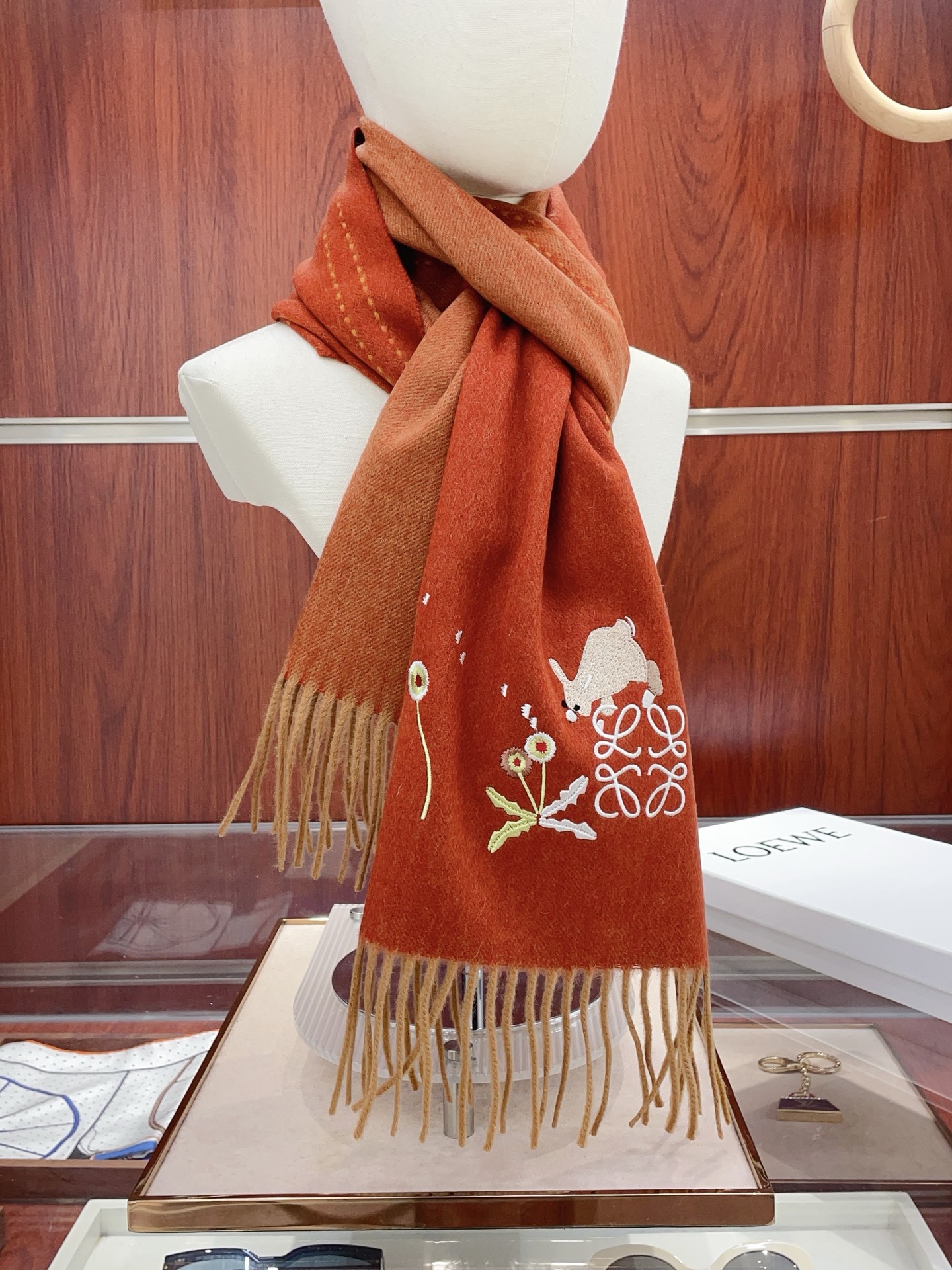 ✨✨罗意威🏖️【男女围巾】怒赞自留，难得的高端男款！LOE非常正的男士围巾~面料大爱，非常柔软细腻舒服，