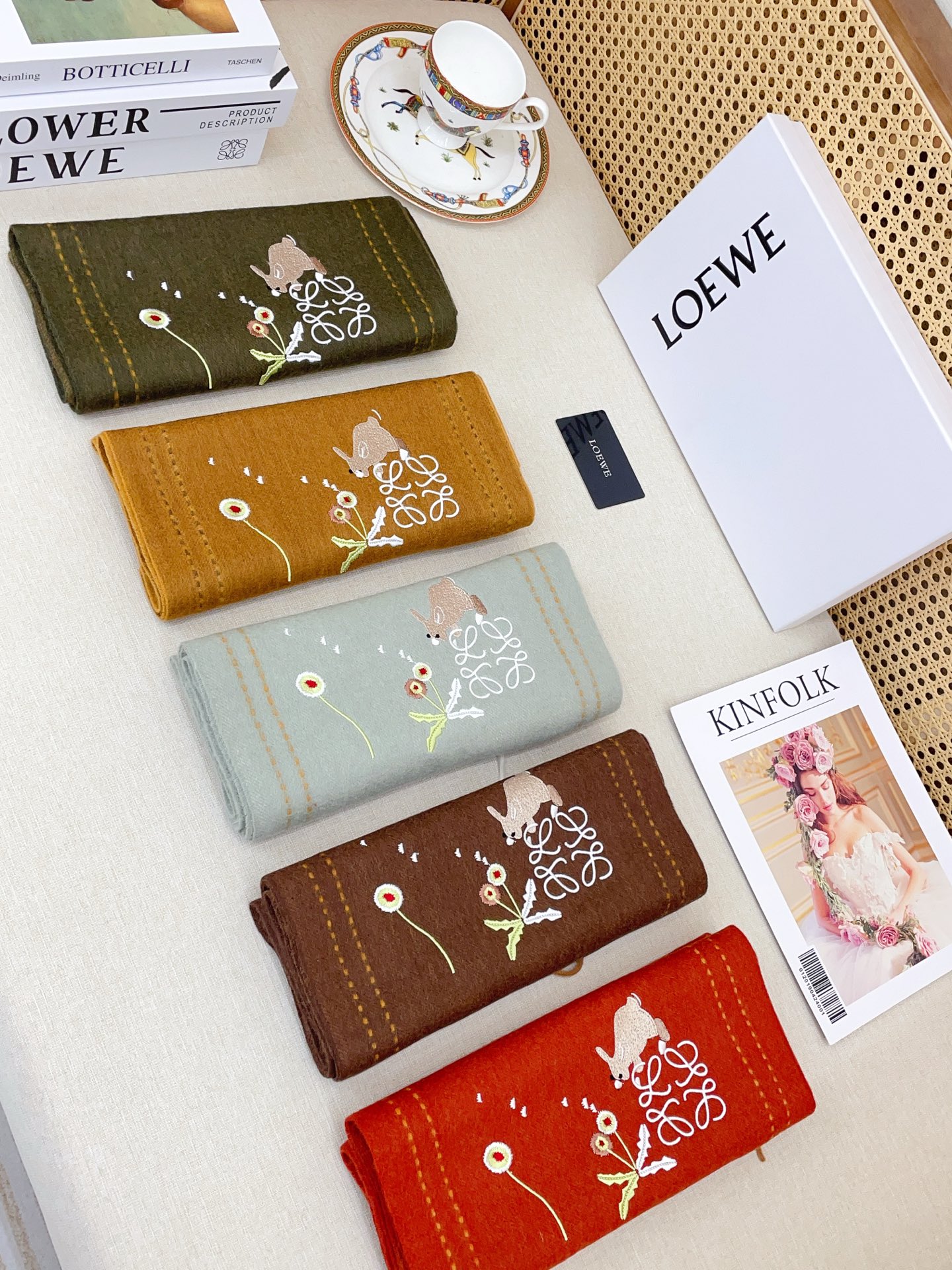 ✨✨罗意威🏖️【男女围巾】怒赞自留，难得的高端男款！LOE非常正的男士围巾~面料大爱，非常柔软细腻舒服，