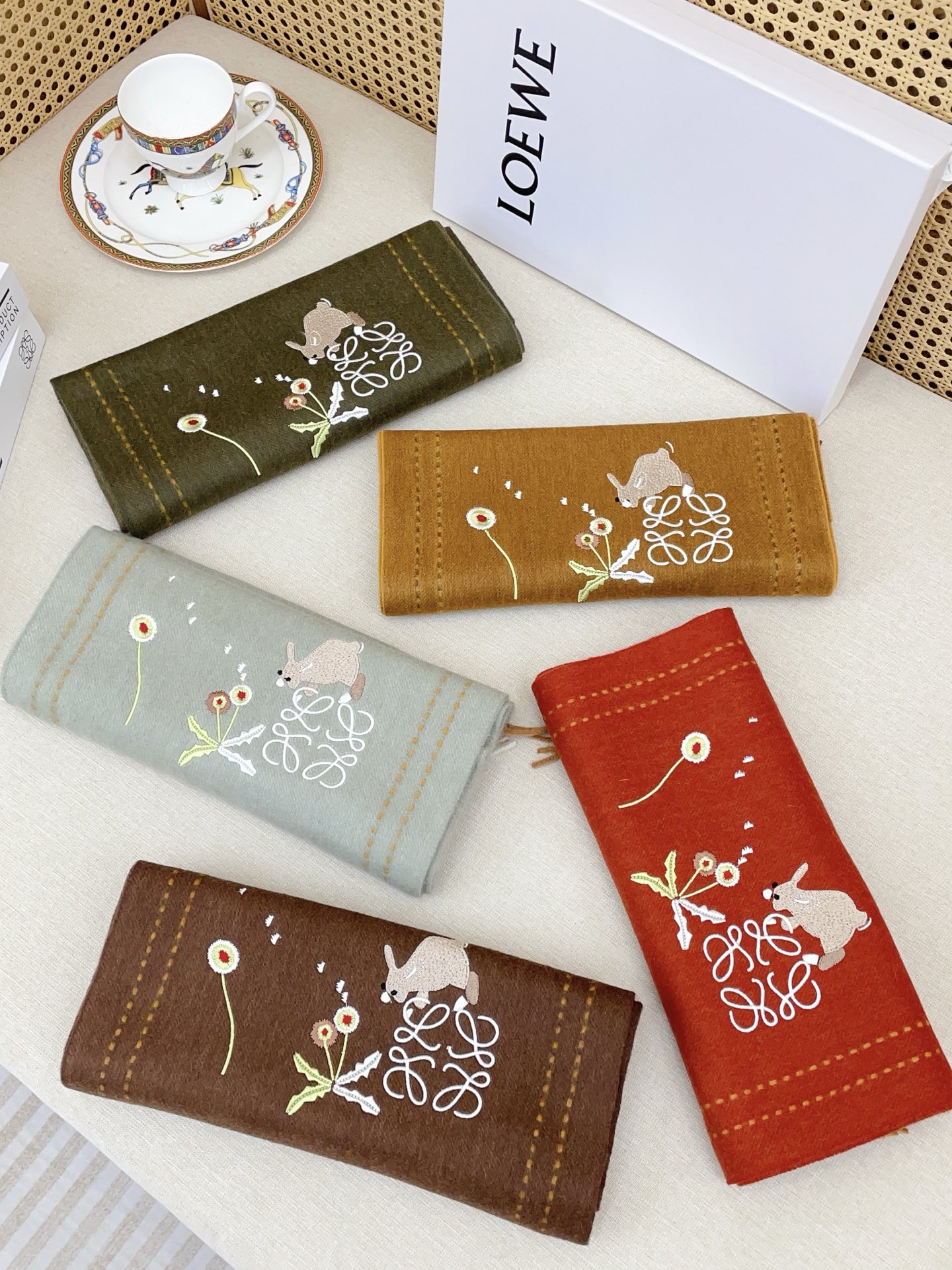 ✨✨罗意威🏖️【男女围巾】怒赞自留，难得的高端男款！LOE非常正的男士围巾~面料大爱，非常柔软细腻舒服，