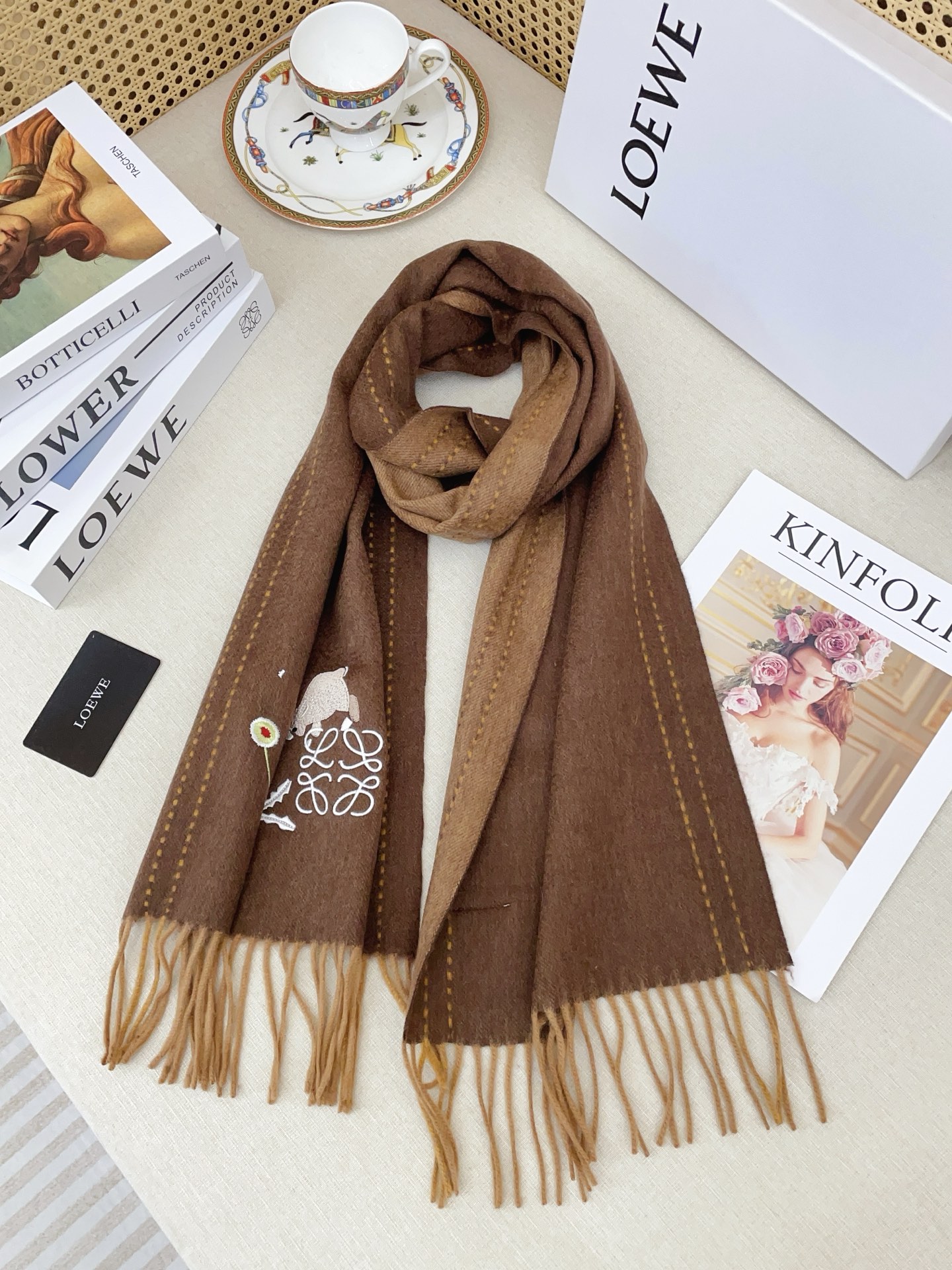 ✨✨罗意威🏖️【男女围巾】怒赞自留，难得的高端男款！LOE非常正的男士围巾~面料大爱，非常柔软细腻舒服，