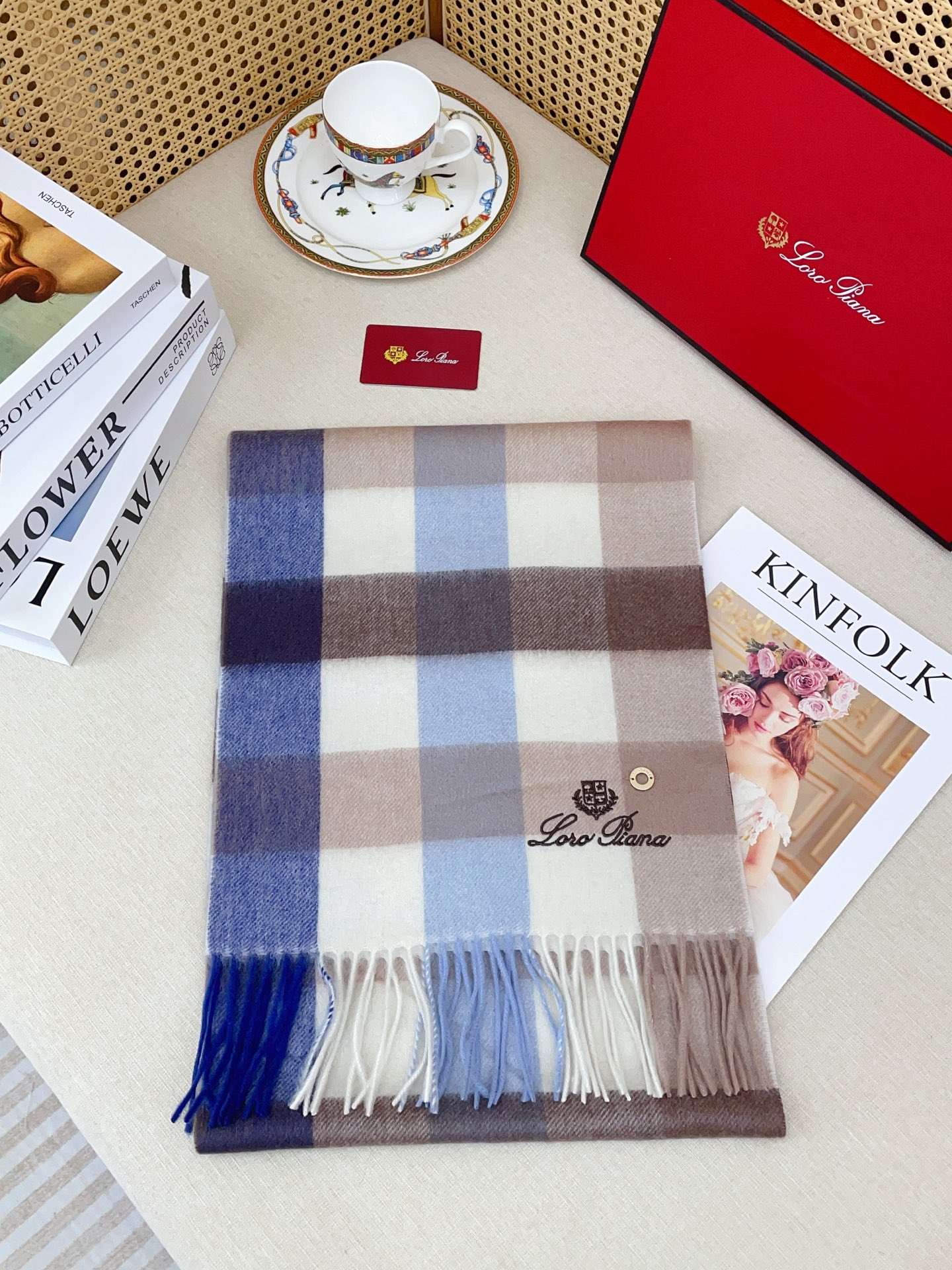 ✨✨【全羊绒款】Loro Piana · 诺悠翩雅送人自留都太高大上了😍重磅上新，爆款爆款，渠道极品硬货