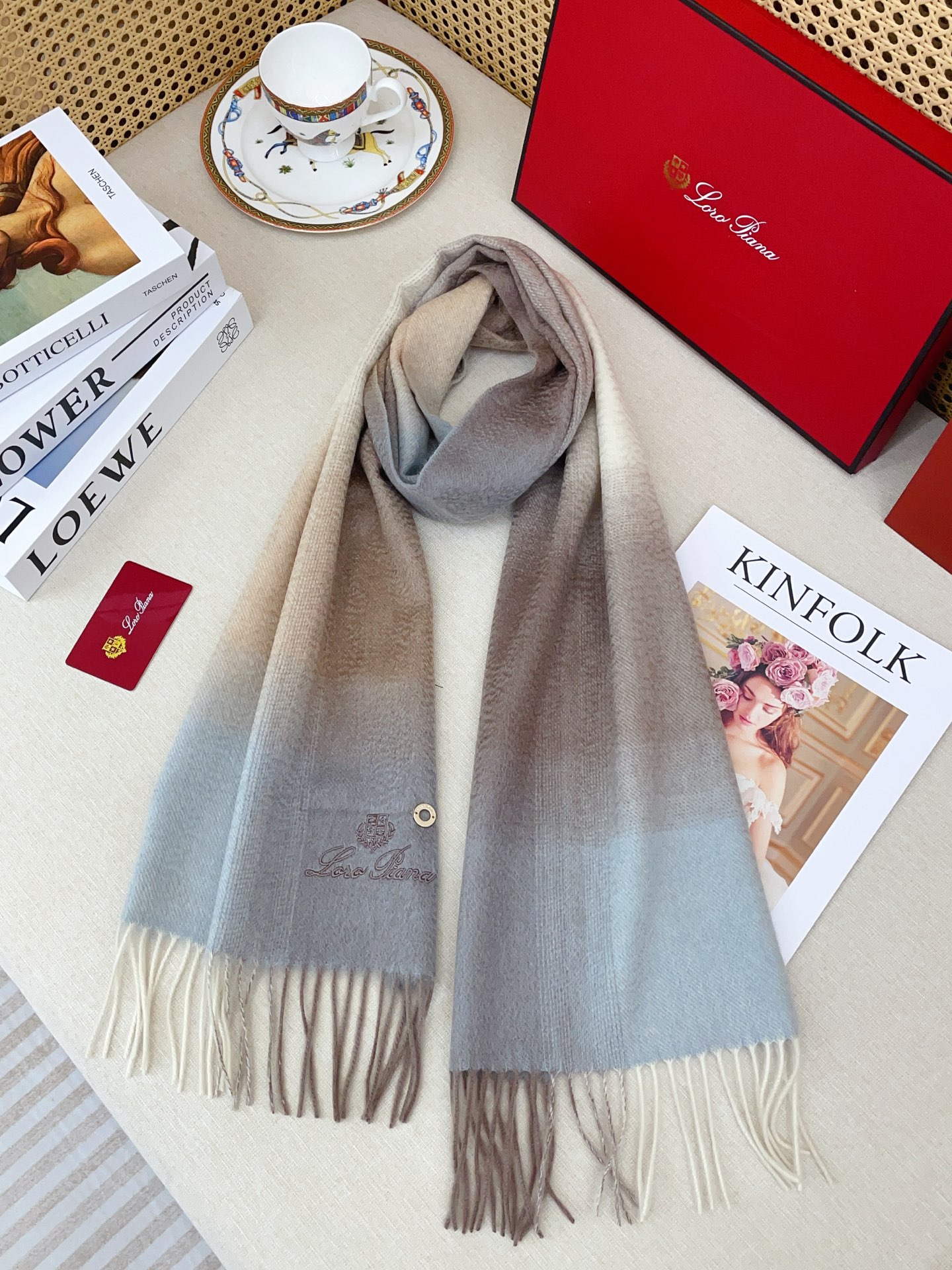 ✨✨【全羊绒款】Loro Piana · 诺悠翩雅送人自留都太高大上了😍重磅上新，爆款爆款，渠道极品硬货