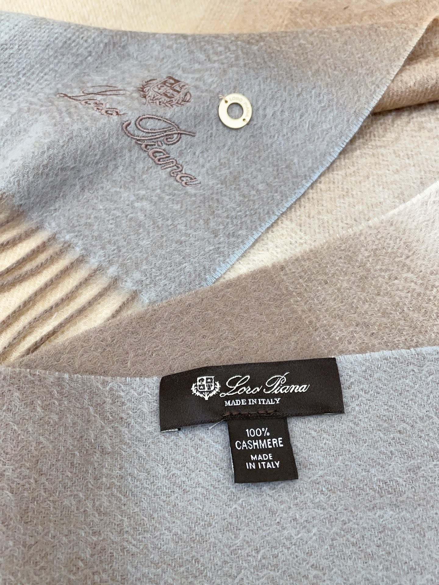 ✨✨【全羊绒款】Loro Piana · 诺悠翩雅送人自留都太高大上了😍重磅上新，爆款爆款，渠道极品硬货