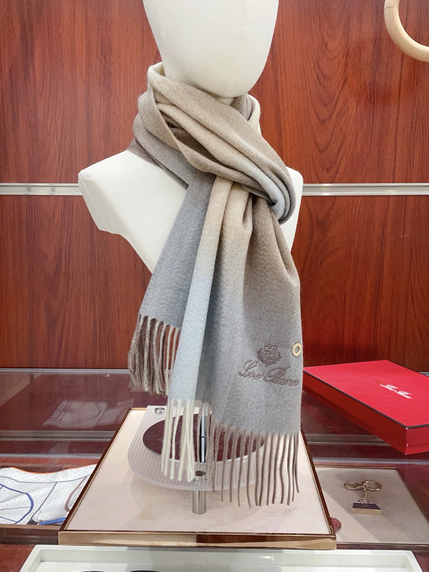 ✨✨【全羊绒款】Loro Piana · 诺悠翩雅送人自留都太高大上了😍重磅上新，爆款爆款，渠道极品硬货