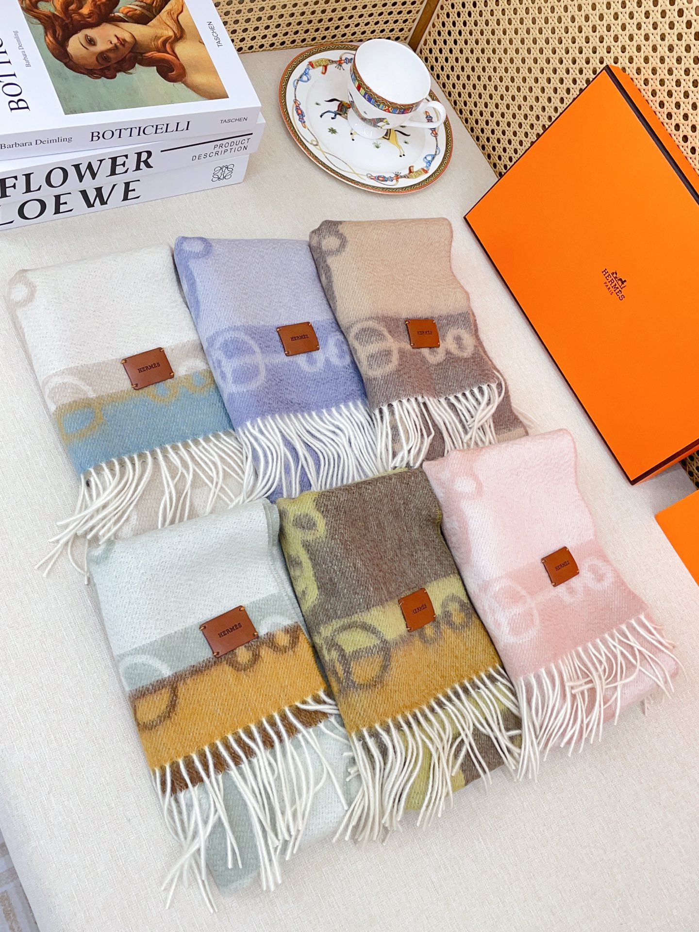 ✨✨【全羊绒款】H家新款【真皮LOGO】羊绒长巾‼️美翻了[流泪]御用殿堂级极品‼️男女同款 进口纯羊绒