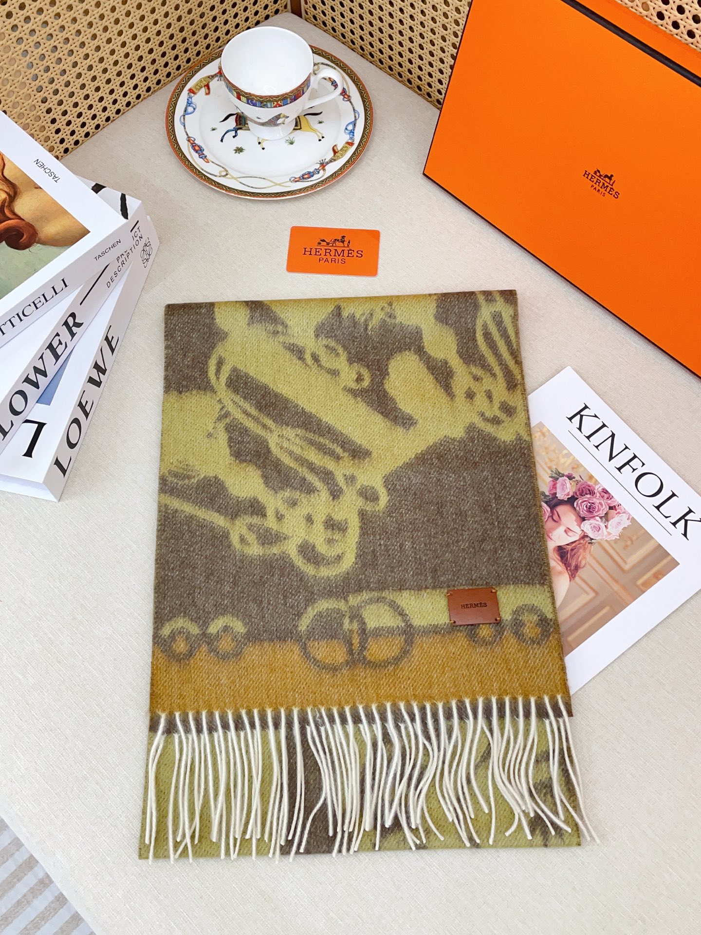 ✨✨【全羊绒款】H家新款【真皮LOGO】羊绒长巾‼️美翻了[流泪]御用殿堂级极品‼️男女同款 进口纯羊绒