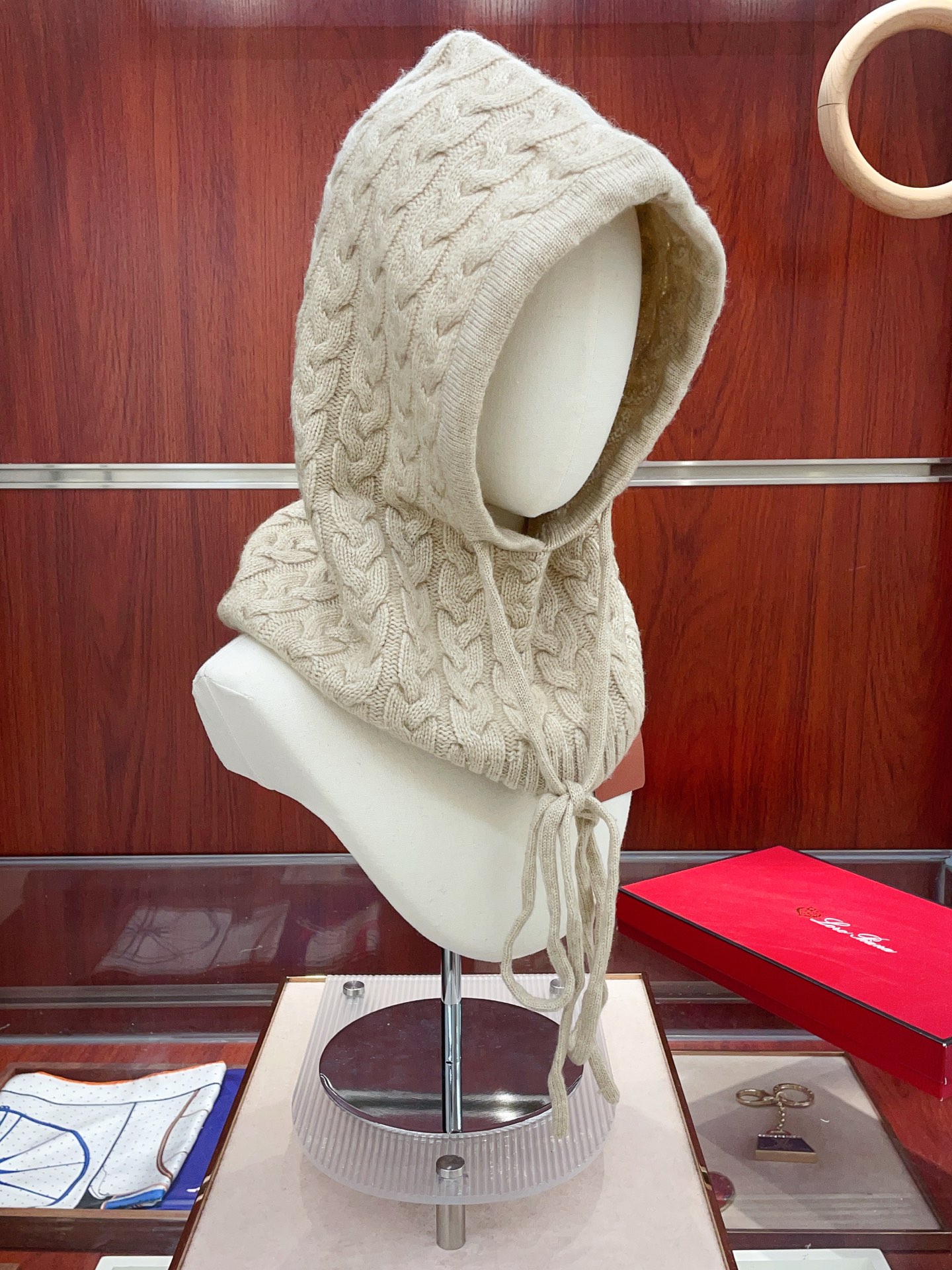 ✨✨LP独家牛货🐂【针织麻花连帽围脖】‼️是围脖，又是帽子，松紧带设计，纯羊绒非常舒适温暖，一次满足您多