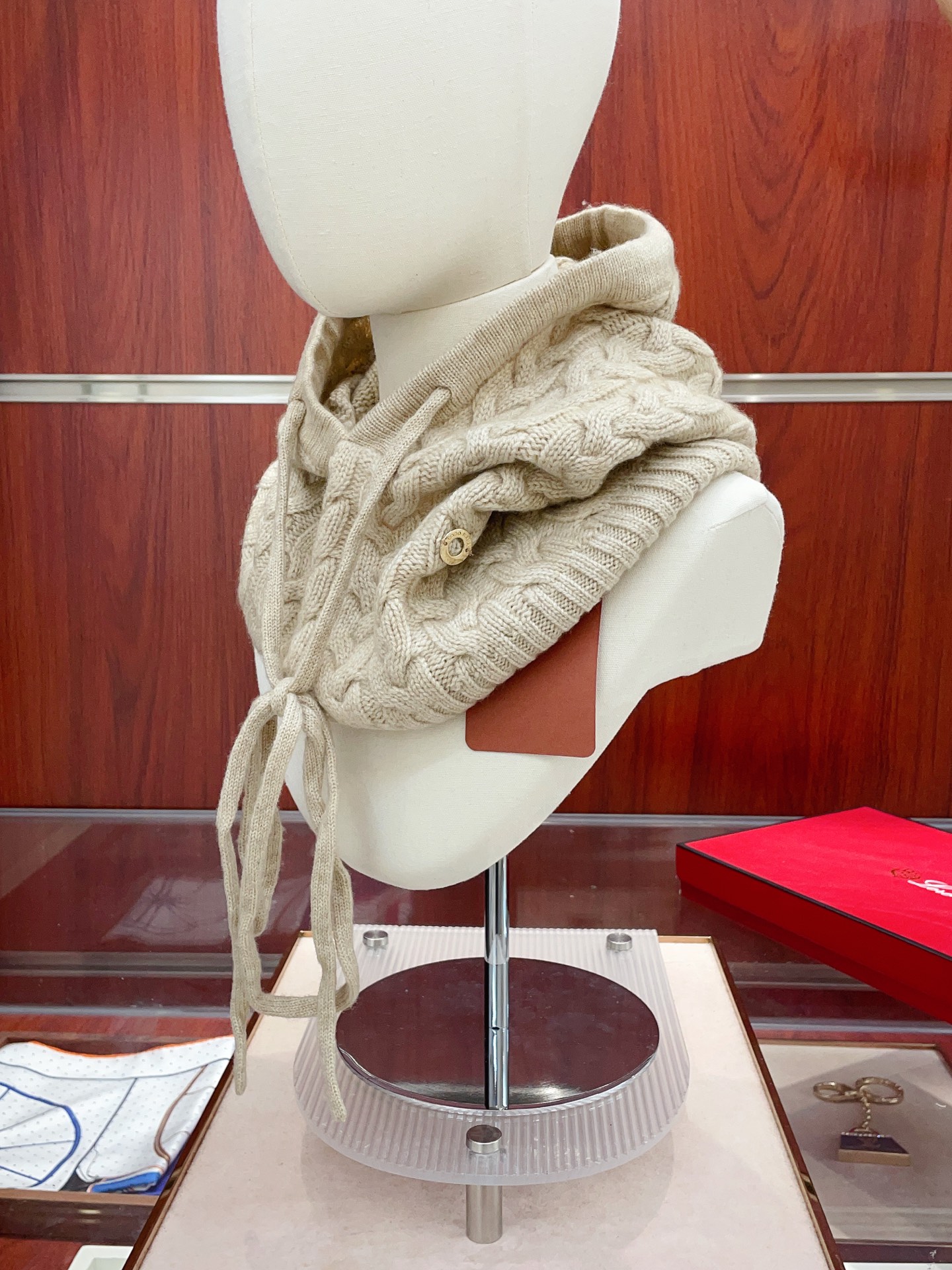 ✨✨LP独家牛货🐂【针织麻花连帽围脖】‼️是围脖，又是帽子，松紧带设计，纯羊绒非常舒适温暖，一次满足您多