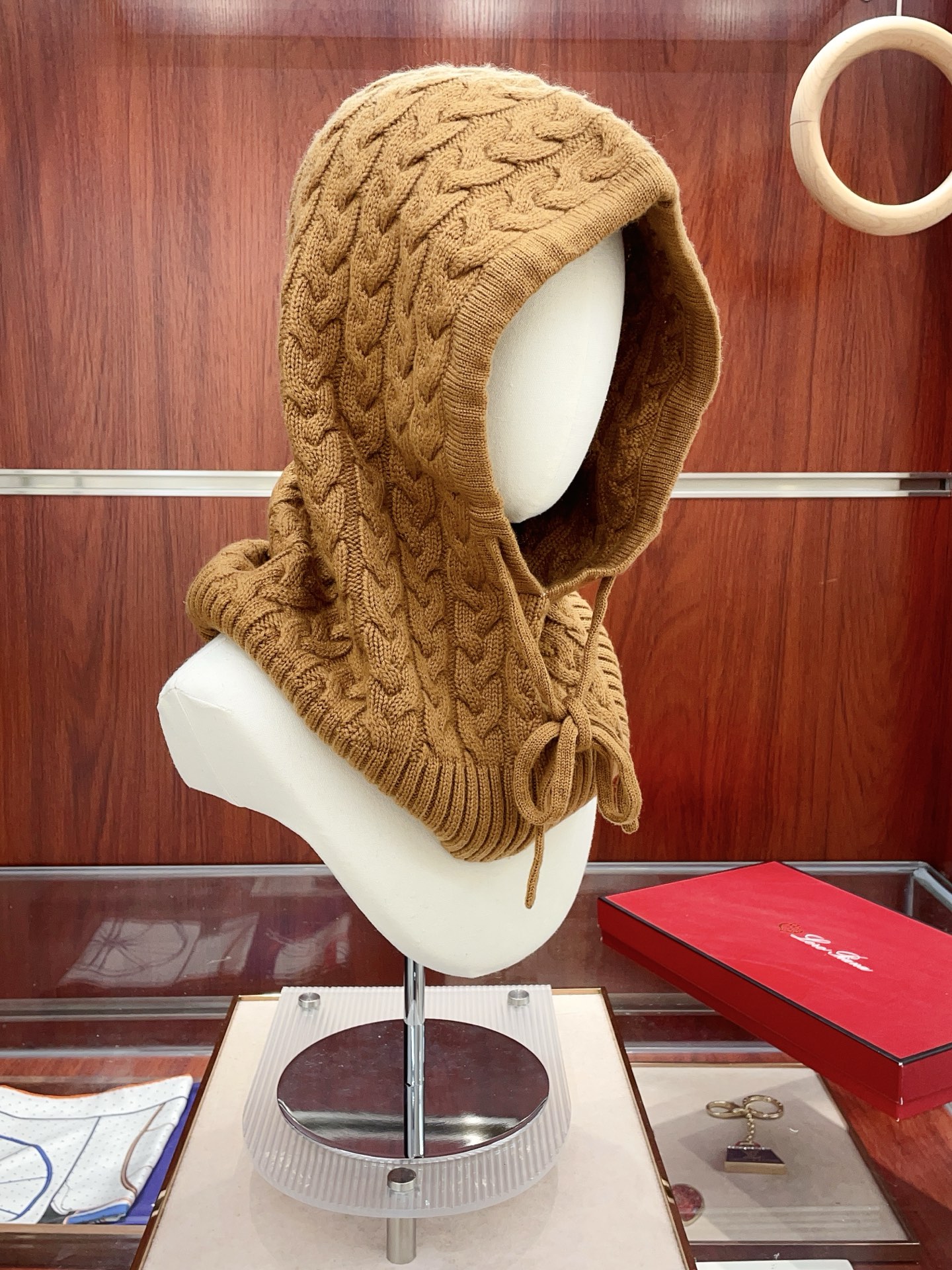 ✨✨LP独家牛货🐂【针织麻花连帽围脖】‼️是围脖，又是帽子，松紧带设计，纯羊绒非常舒适温暖，一次满足您多