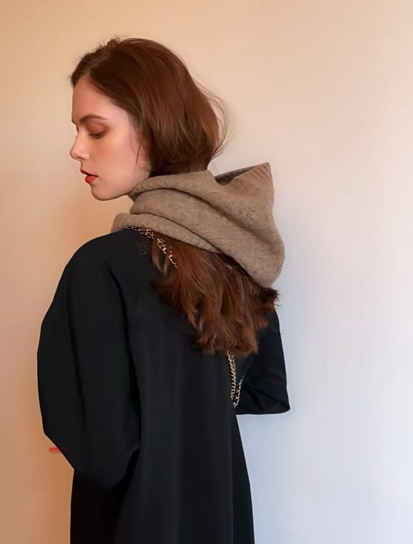 ✨✨LP独家牛货🐂【针织麻花连帽围脖】‼️是围脖，又是帽子，松紧带设计，纯羊绒非常舒适温暖，一次满足您多