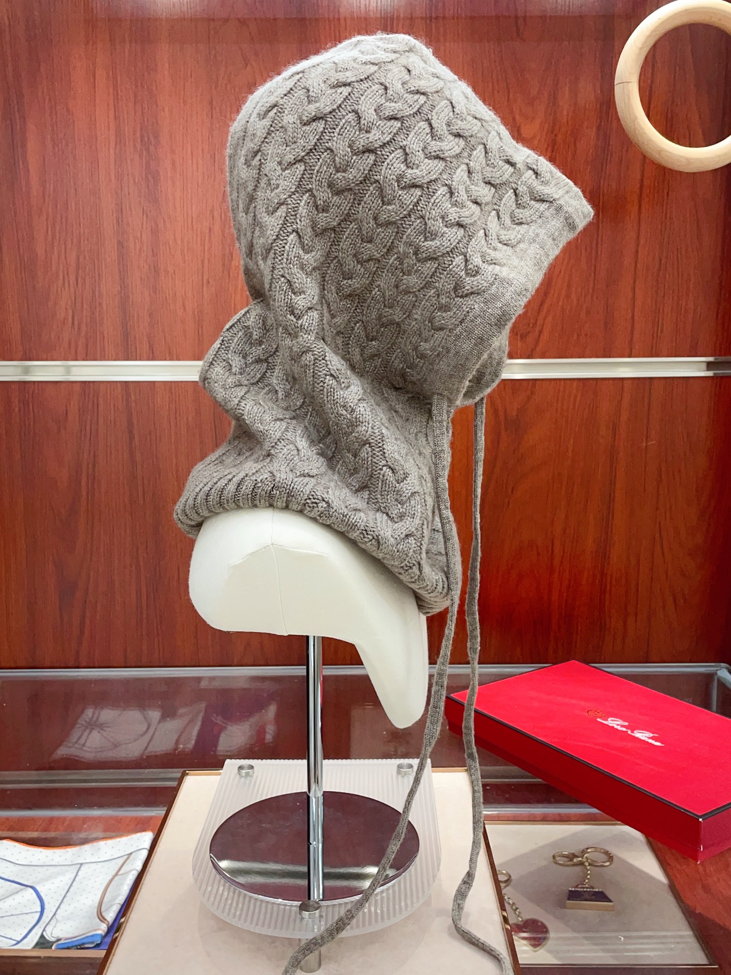 ✨✨LP独家牛货🐂【针织麻花连帽围脖】‼️是围脖，又是帽子，松紧带设计，纯羊绒非常舒适温暖，一次满足您多