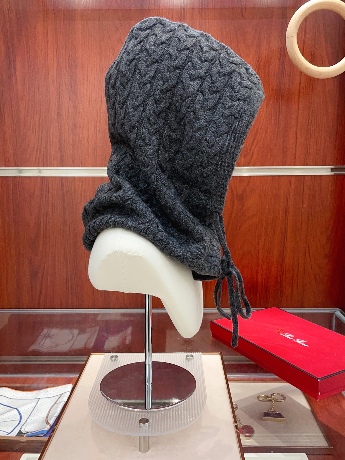 ✨✨LP独家牛货🐂【针织麻花连帽围脖】‼️是围脖，又是帽子，松紧带设计，纯羊绒非常舒适温暖，一次满足您多