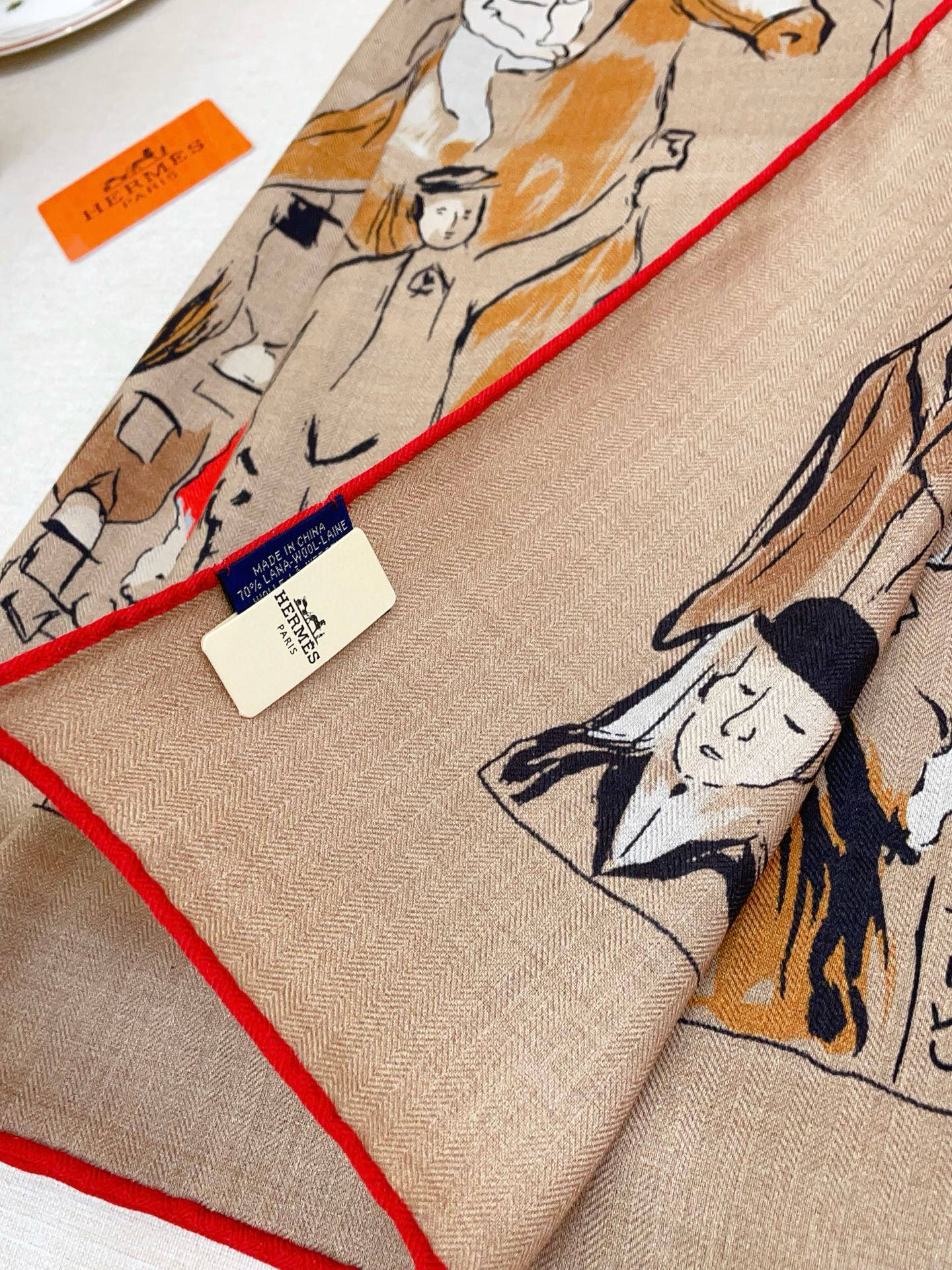 ✨✨【5️⃣色品质 双面同色 丝毛款】H家羊绒新款 买了都说好看‼️推荐💕【遛马场 140】羊绒方巾‼️