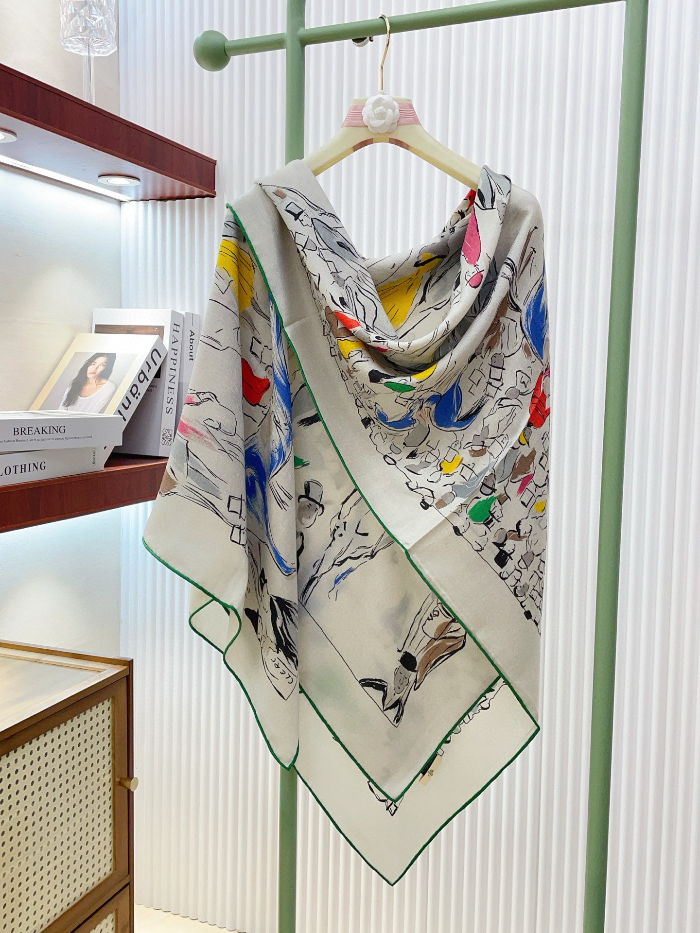 ✨✨【5️⃣色品质 双面同色 丝毛款】H家羊绒新款 买了都说好看‼️推荐💕【遛马场 140】羊绒方巾‼️