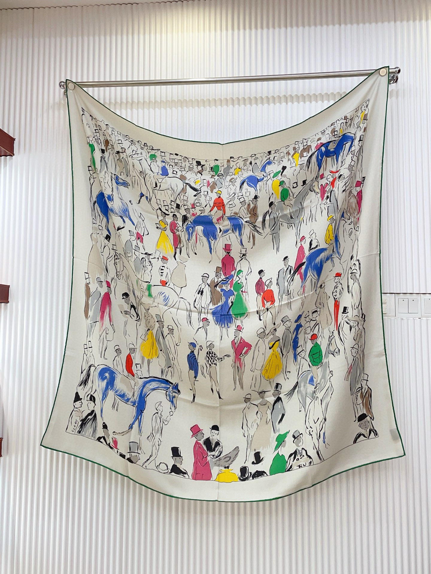 ✨✨【5️⃣色品质 双面同色 丝毛款】H家羊绒新款 买了都说好看‼️推荐💕【遛马场 140】羊绒方巾‼️