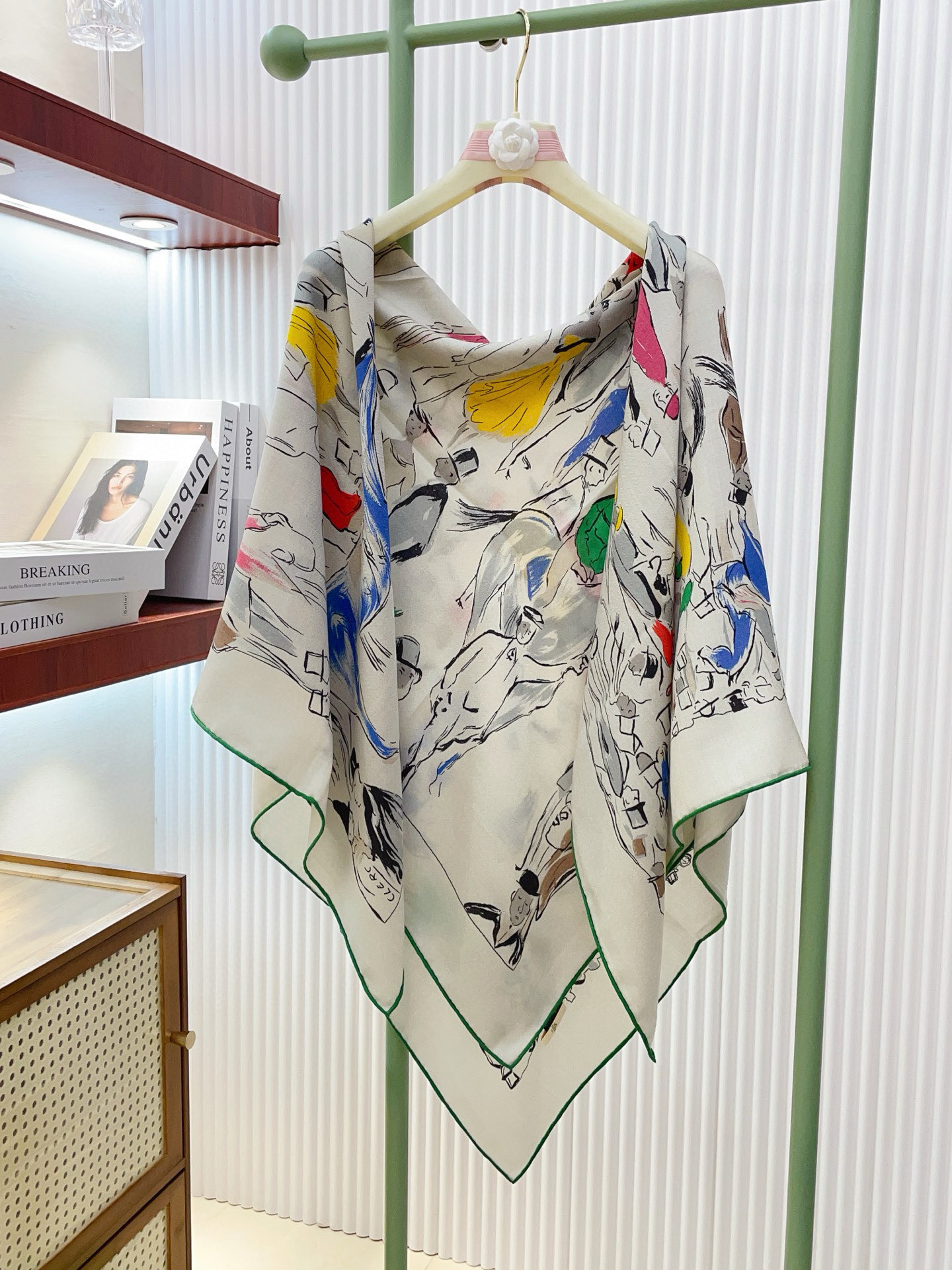 ✨✨【5️⃣色品质 双面同色 丝毛款】H家羊绒新款 买了都说好看‼️推荐💕【遛马场 140】羊绒方巾‼️