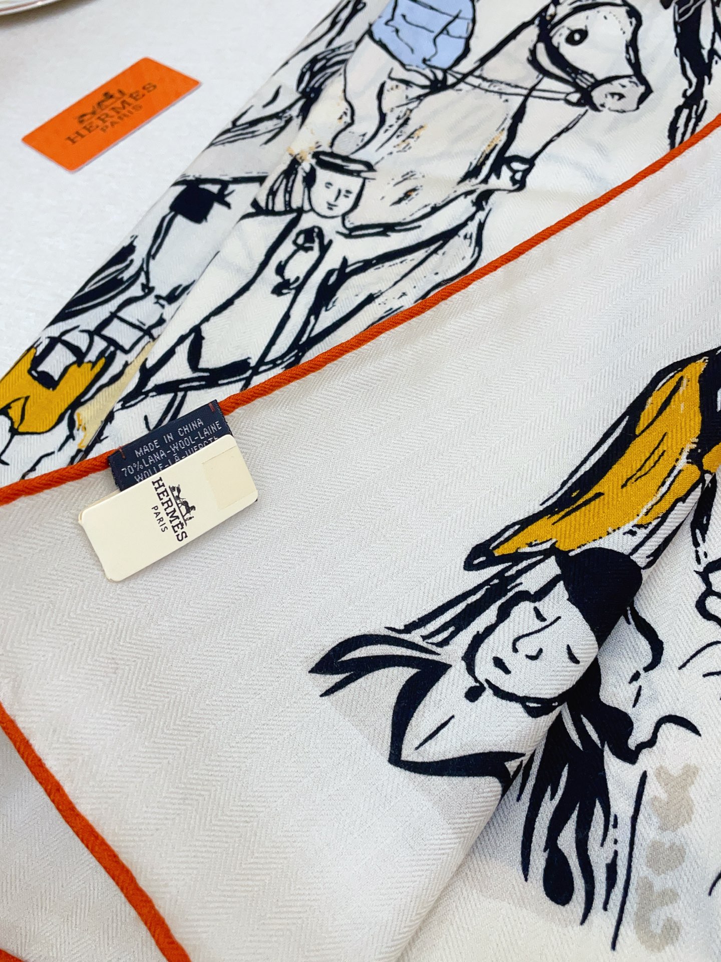 ✨✨【5️⃣色品质 双面同色 丝毛款】H家羊绒新款 买了都说好看‼️推荐💕【遛马场 140】羊绒方巾‼️