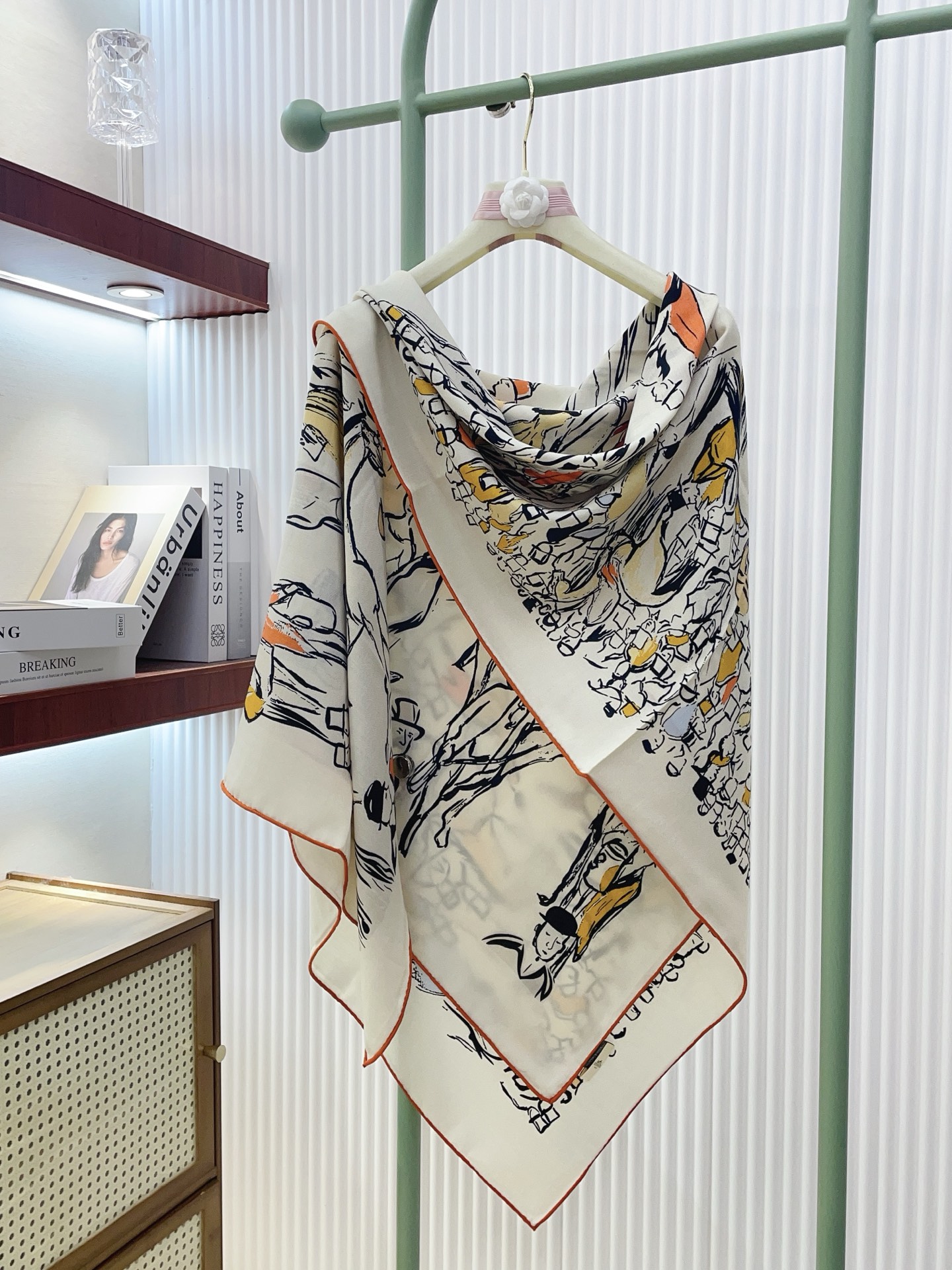 ✨✨【5️⃣色品质 双面同色 丝毛款】H家羊绒新款 买了都说好看‼️推荐💕【遛马场 140】羊绒方巾‼️