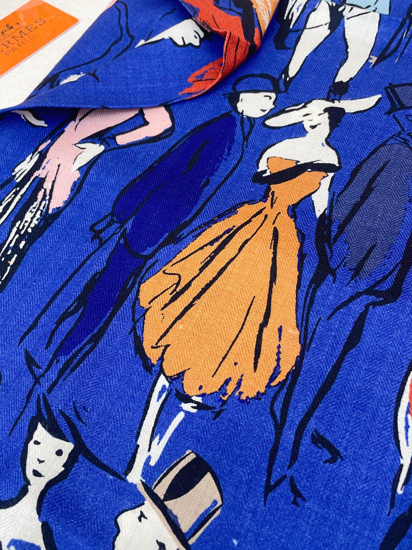 ✨✨【5️⃣色品质 双面同色 丝毛款】H家羊绒新款 买了都说好看‼️推荐💕【遛马场 140】羊绒方巾‼️