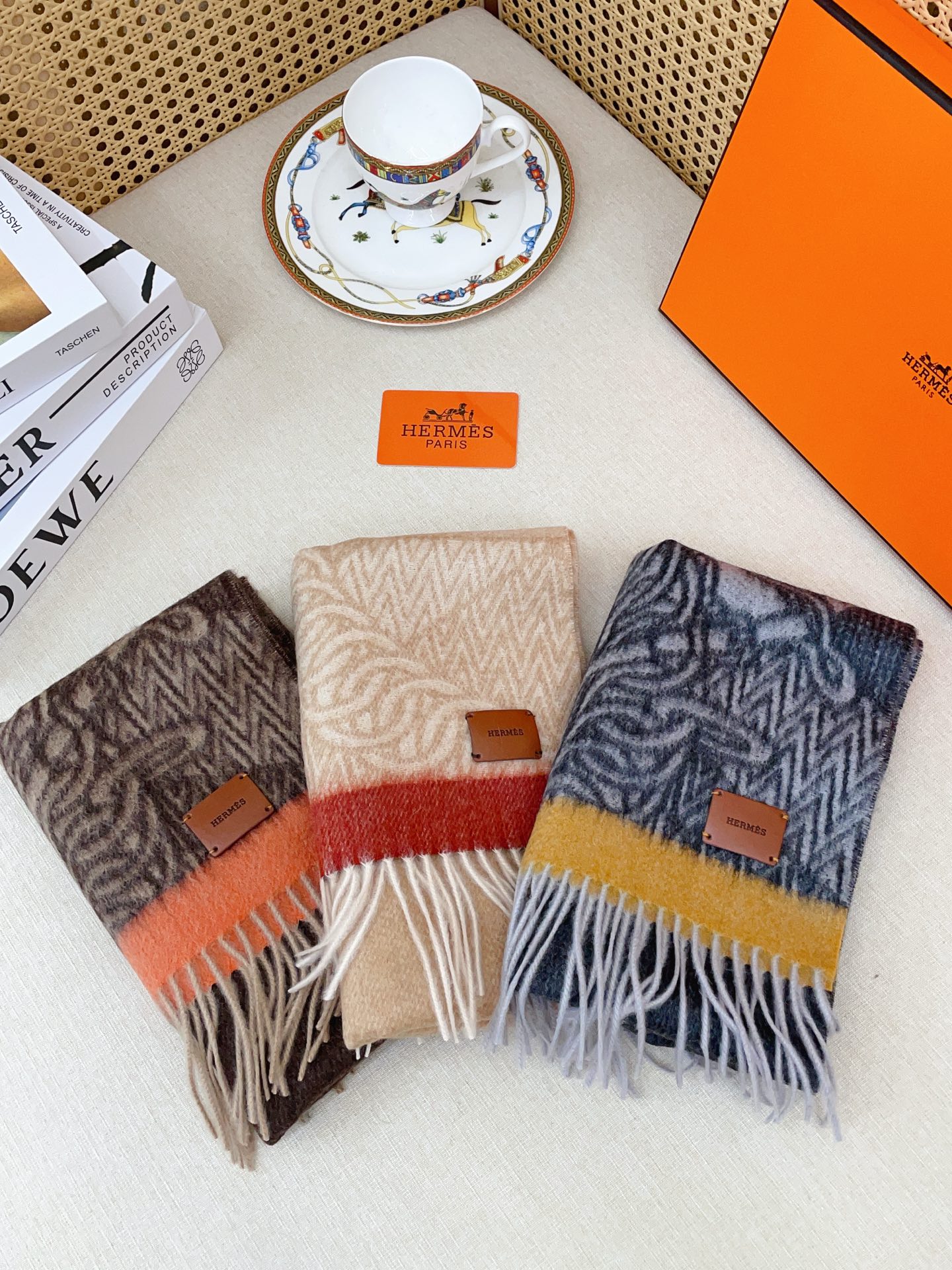 ✨✨【全羊绒款】H家新款【真皮LOGO】羊绒长巾‼️美翻了[流泪]御用殿堂级极品‼️男女同款 进口纯羊绒