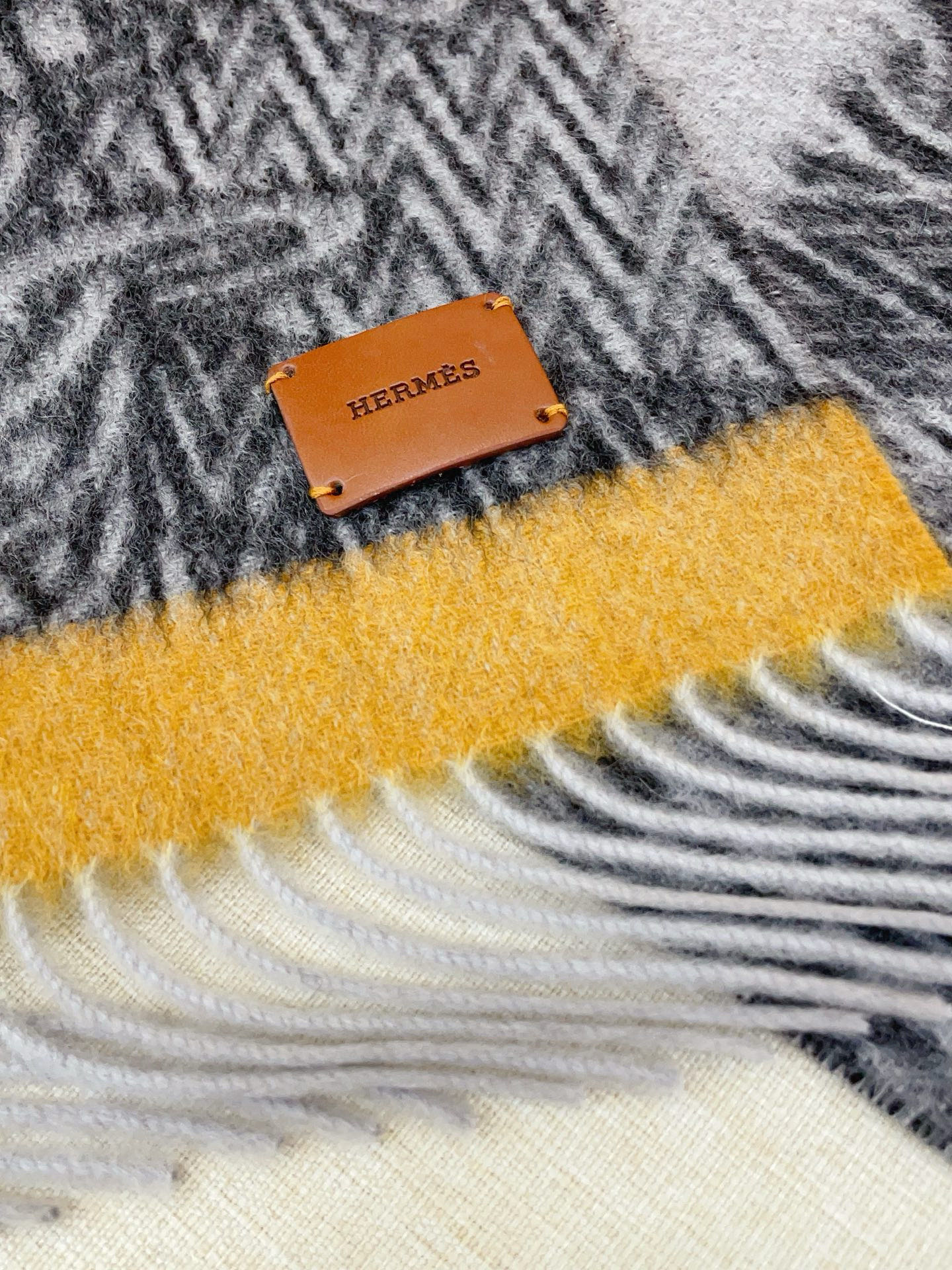 ✨✨【全羊绒款】H家新款【真皮LOGO】羊绒长巾‼️美翻了[流泪]御用殿堂级极品‼️男女同款 进口纯羊绒