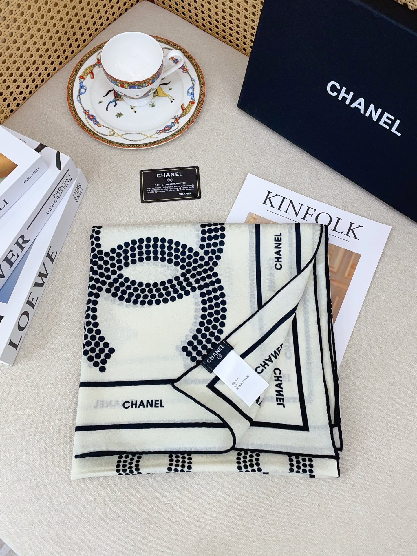 ✨✨【双面同色 丝毛款】小香 羊绒方巾‼️抢‼️VIP推荐 ‼️👍下手一定要快【高端 大爱 ‼️纯羊绒 