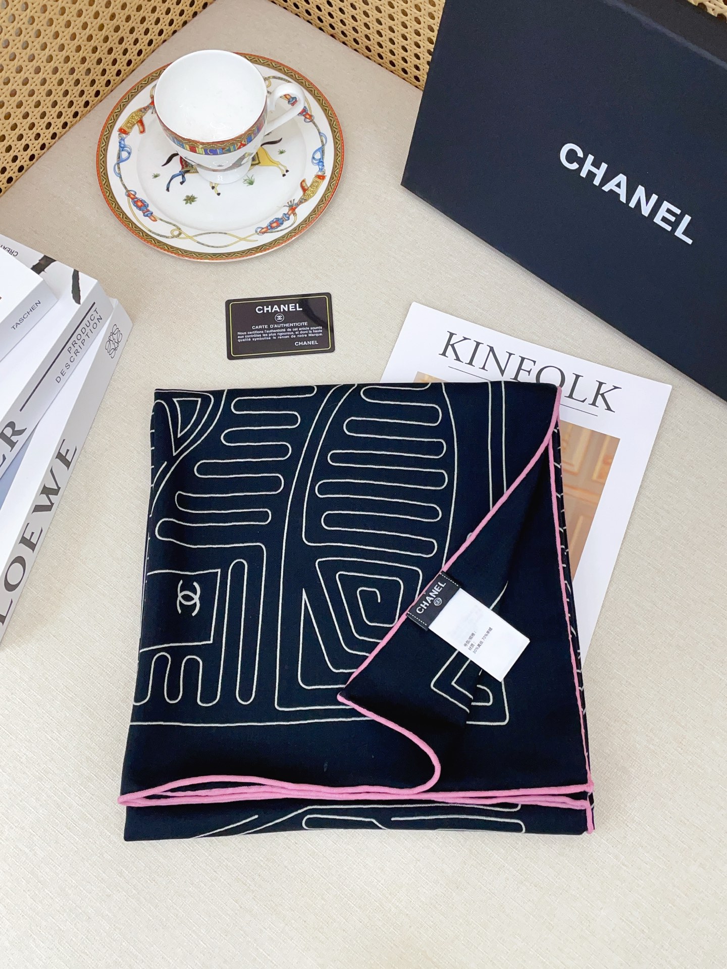 ✨✨✨小香【小香线条条纹140】羊绒方巾‼️抢‼️VIP推荐 ‼️👍下手一定要快【高端 大爱 ‼️纯羊绒