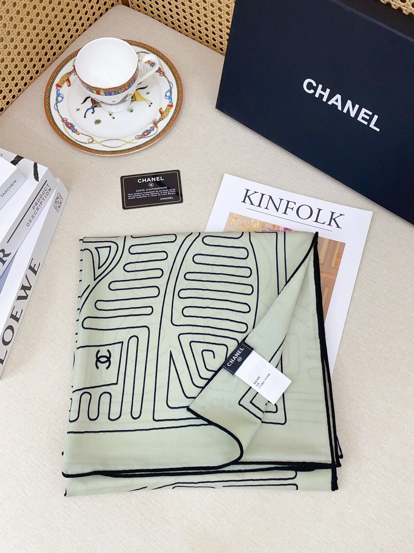 ✨✨✨小香【小香线条条纹140】羊绒方巾‼️抢‼️VIP推荐 ‼️👍下手一定要快【高端 大爱 ‼️纯羊绒