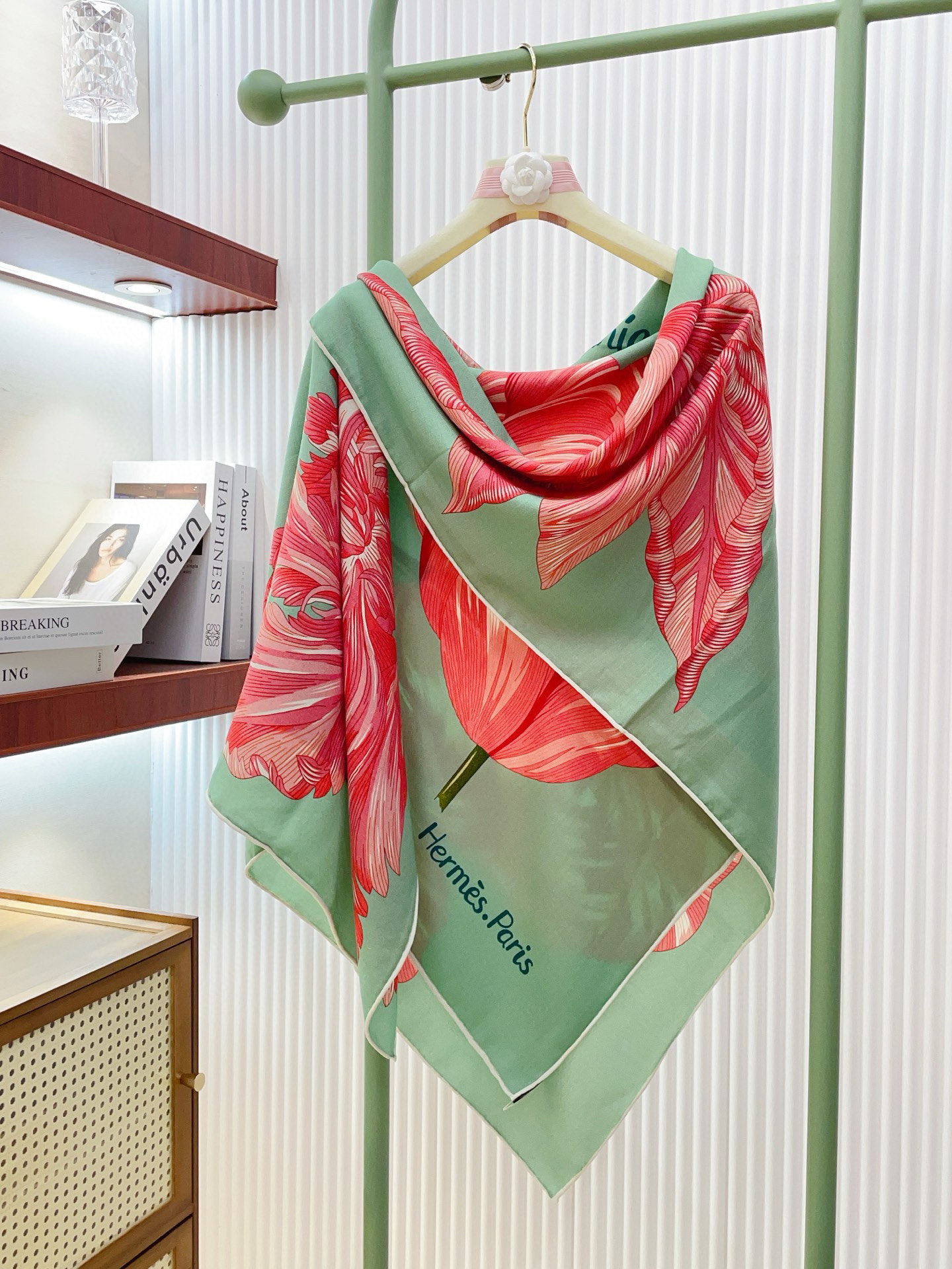 ✨✨【双面同色 丝毛款】H家羊绒新款 买了都说好看‼️推荐💕【郁金香花朵🌹 140】羊绒方巾‼️H家ZG