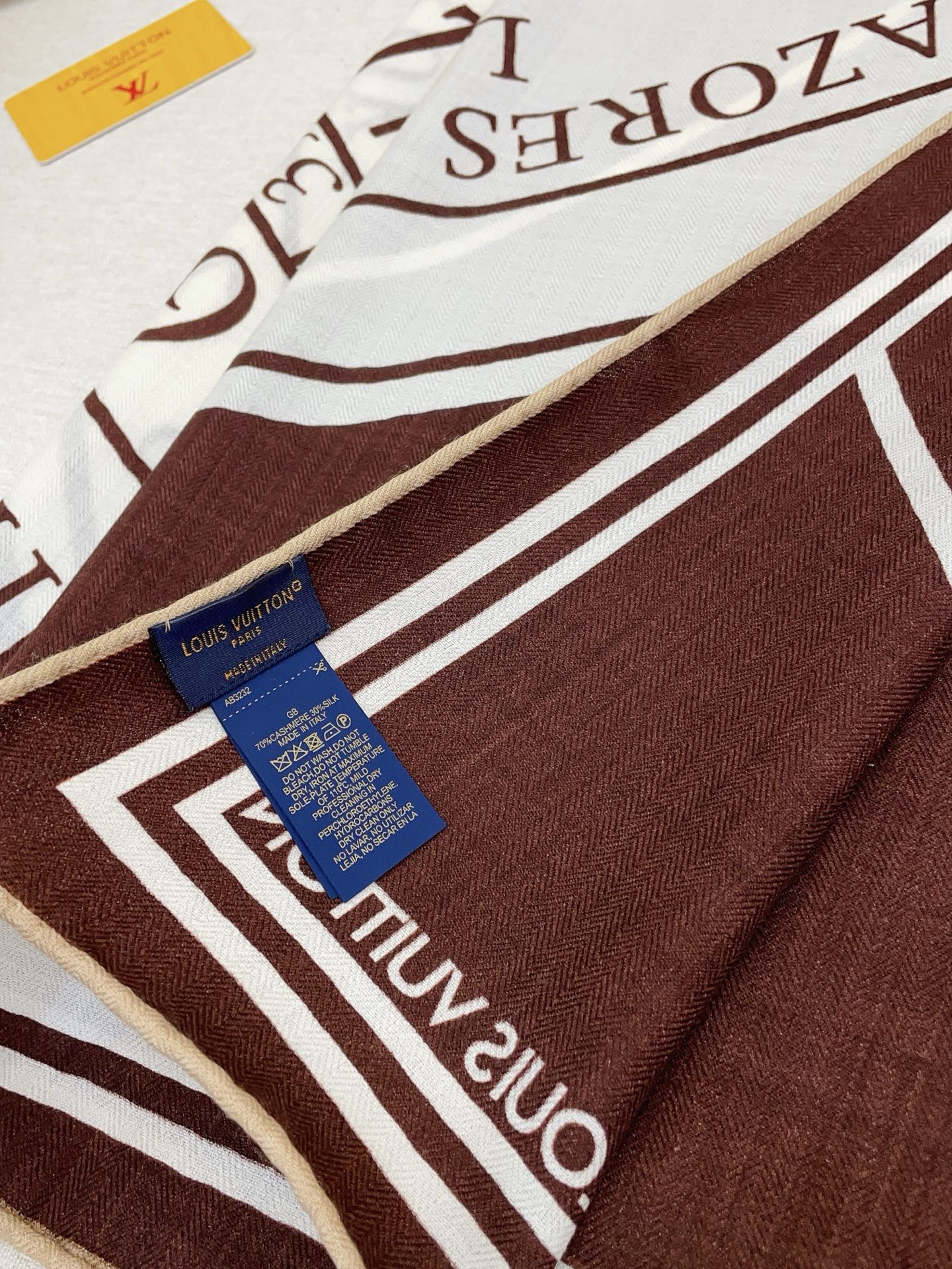 ✨✨【双面同色 丝毛款】L家羊绒新款 买了都说好看‼️推荐💕双面同色羊绒方巾‼️驴家ZG爆款🎁💟立体呈现