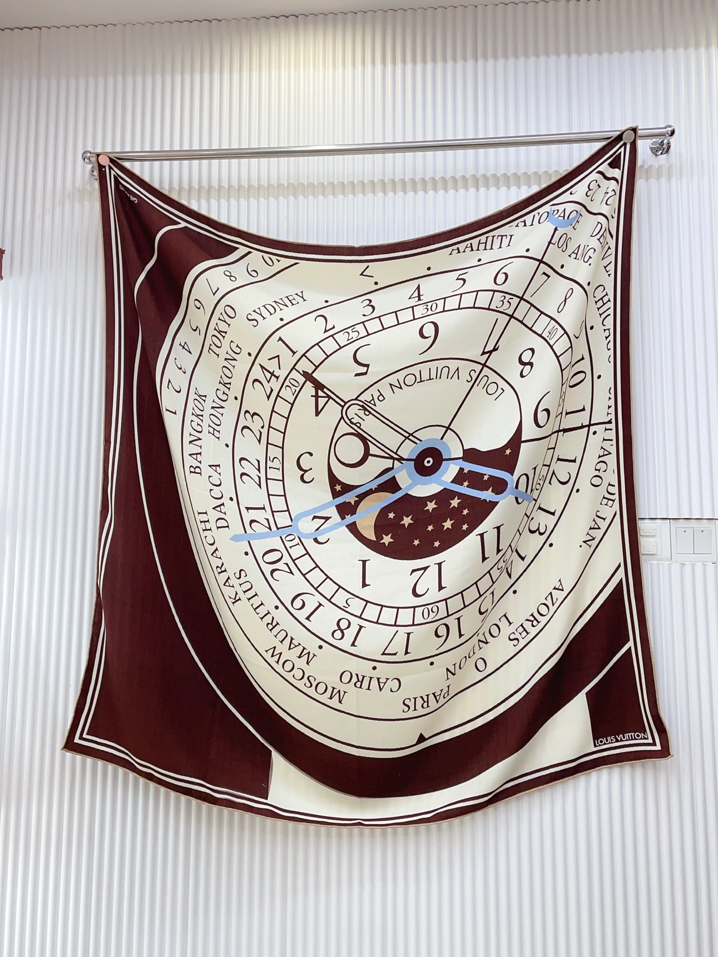 ✨✨【双面同色 丝毛款】L家羊绒新款 买了都说好看‼️推荐💕双面同色羊绒方巾‼️驴家ZG爆款🎁💟立体呈现