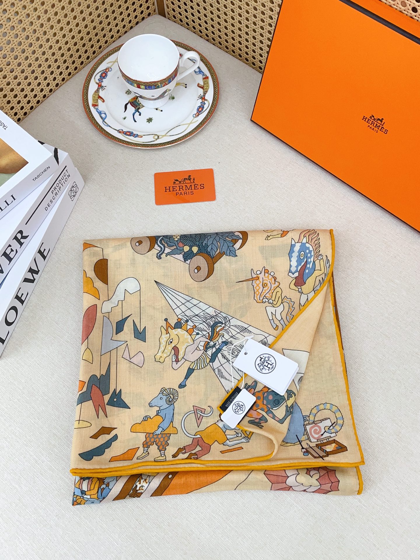 ✨✨【双面同色 丝毛款】H家羊绒新款 买了都说好看‼️推荐💕【马术学院 140】羊绒方巾‼️H家ZG爆款