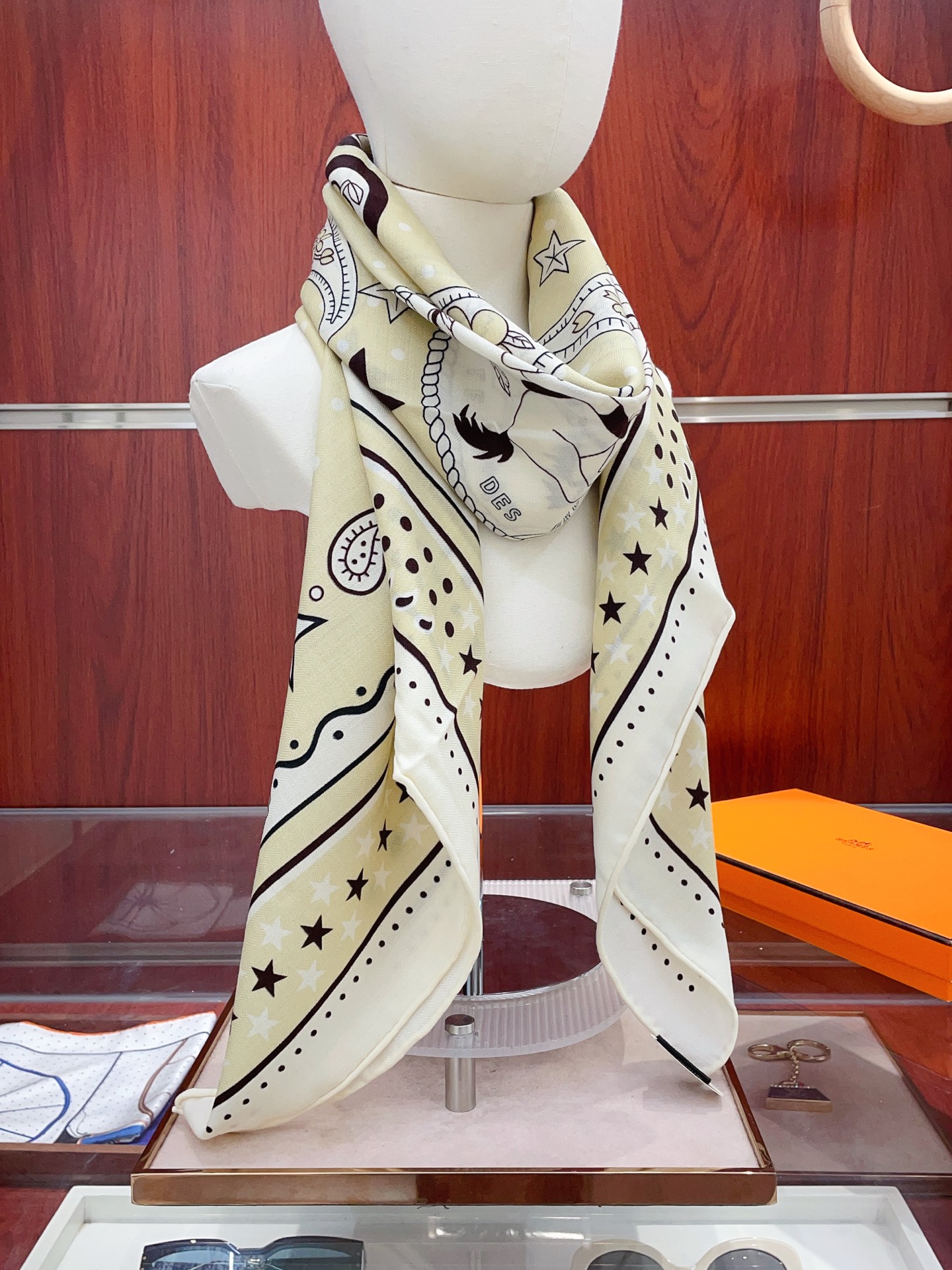 ✨✨【双面同色 丝毛款】H家羊绒新款 买了都说好看‼️推荐💕【水果竞技 140】羊绒方巾‼️H家ZG爆款