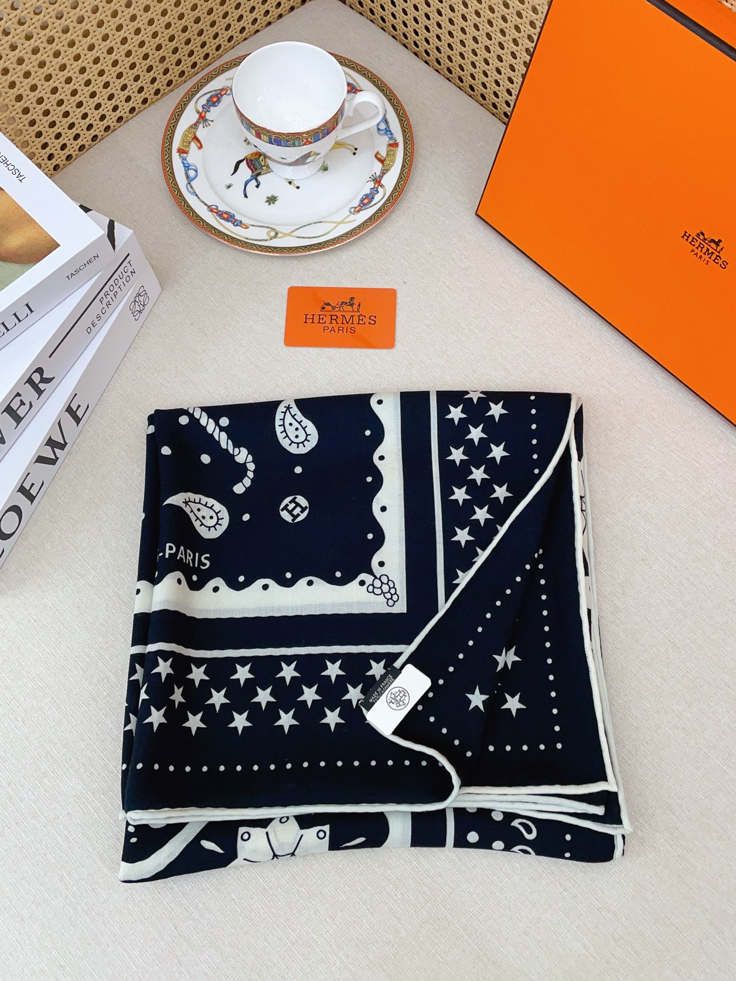 ✨✨【双面同色 丝毛款】H家羊绒新款 买了都说好看‼️推荐💕【水果竞技 140】羊绒方巾‼️H家ZG爆款